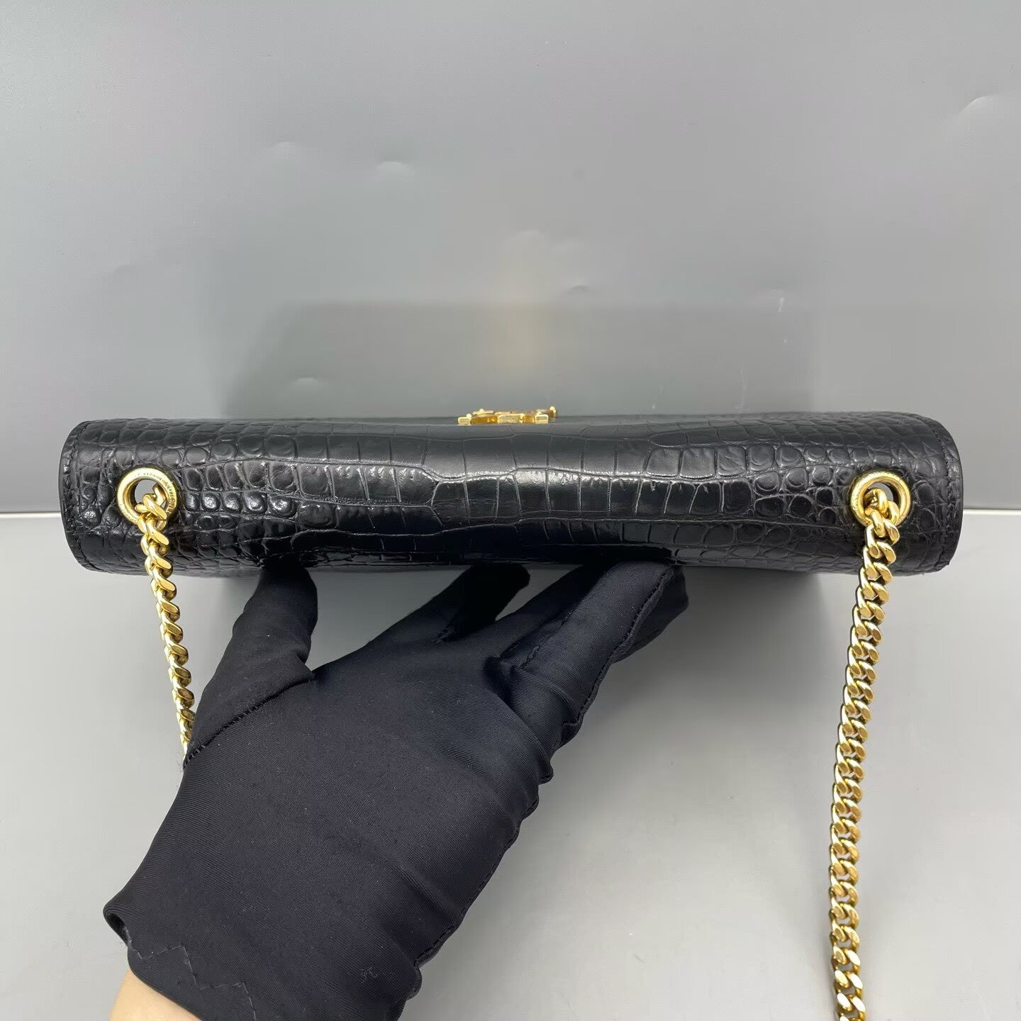 Saint Laurent - Kate - Crocodile embossed leather - Black with Gold-Tone Hardware - (medium)