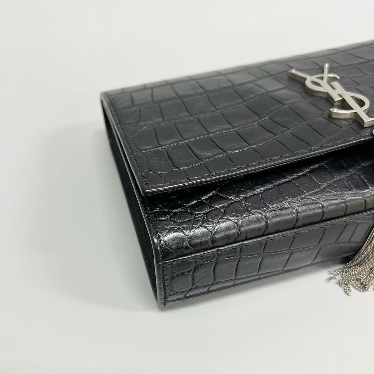 Saint Laurent - Kate - Embossed cowhide leather - Black with Silver-Tone Hardware - (medium)