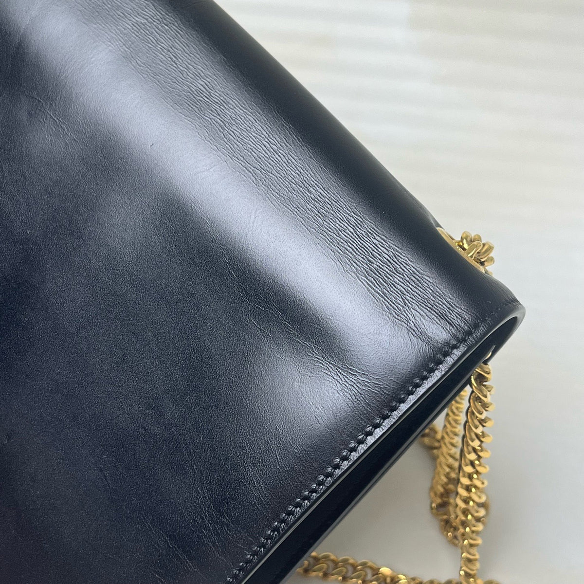 Saint Laurent - Kate - Leather - Black