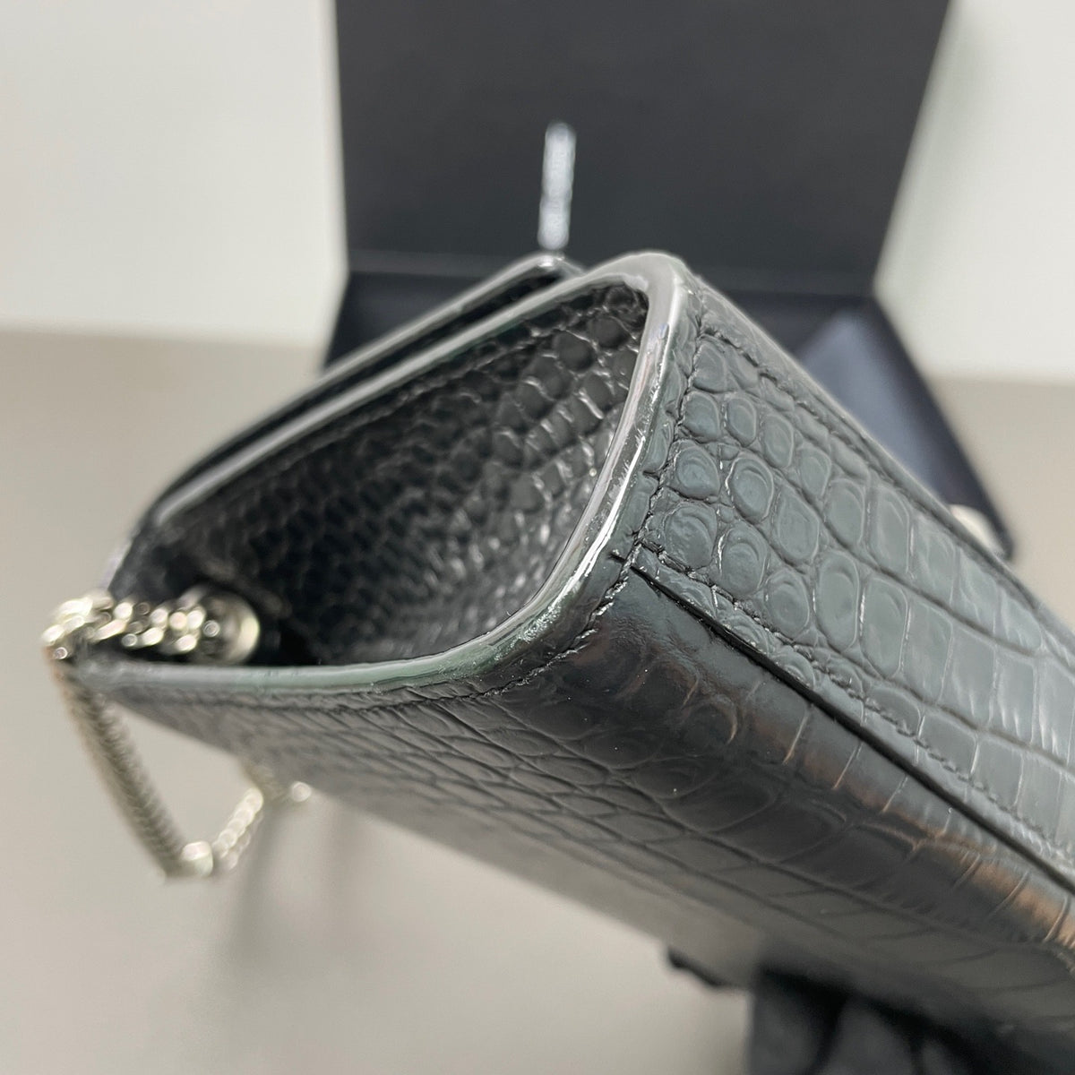 Saint Laurent - Kate - Leather - Black