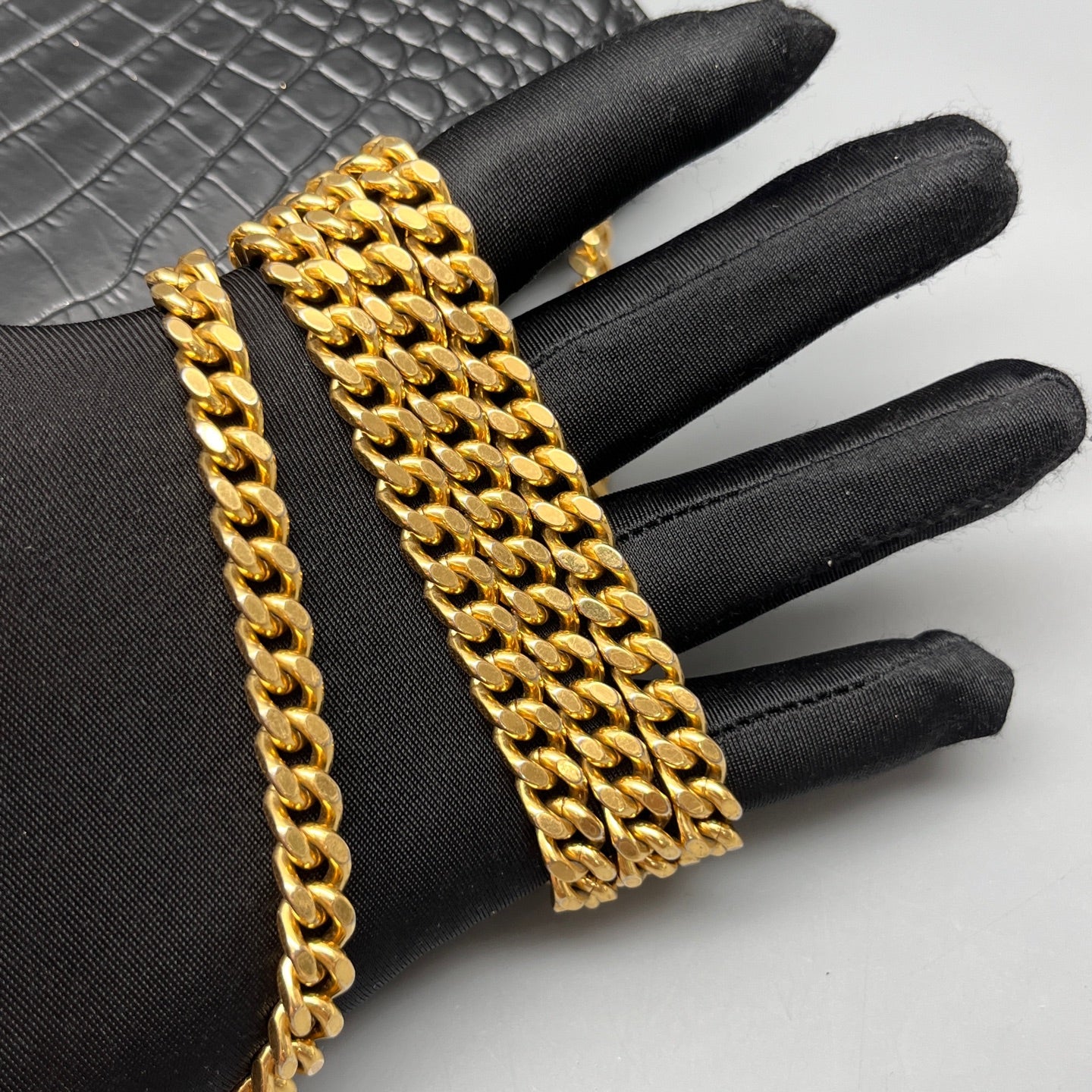 Saint Laurent - Kate - Leather - Black - (medium)