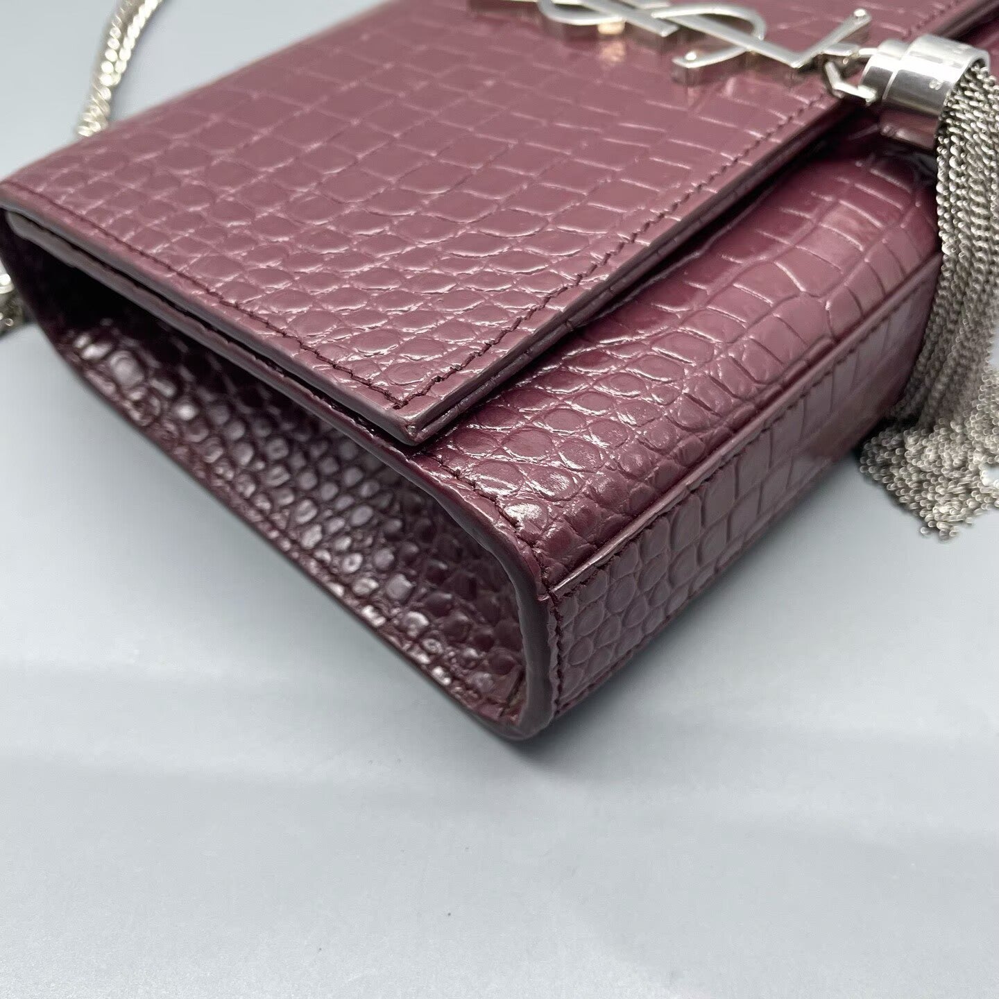 Saint Laurent - Kate Small - Crocodile embossed leather - Burgundy - (Small)