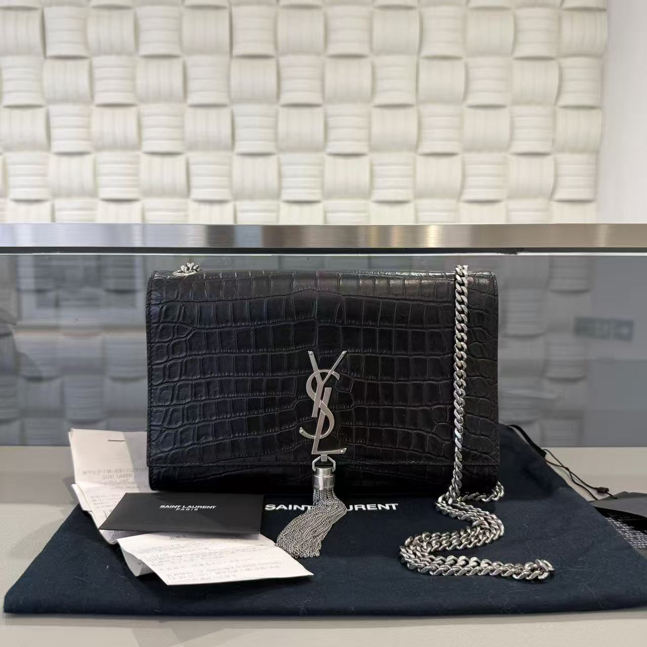 Saint Laurent - Kate Tassel Bag - Calfskin leather with crocodile embossing - Black with Silver-Tone Hardware - (medium)