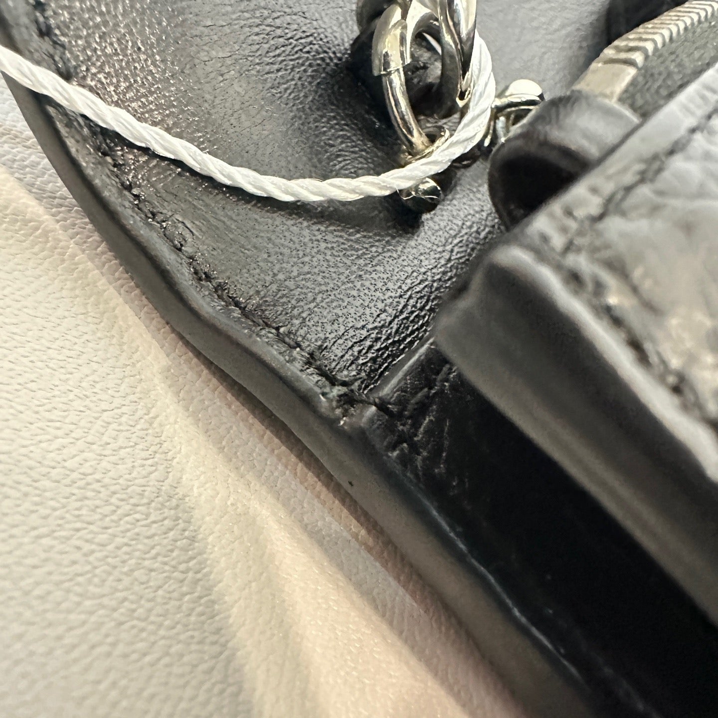 Saint Laurent - Kate Tassel Bag - Calfskin leather with crocodile embossing - Black with Silver-Tone Hardware - (small)