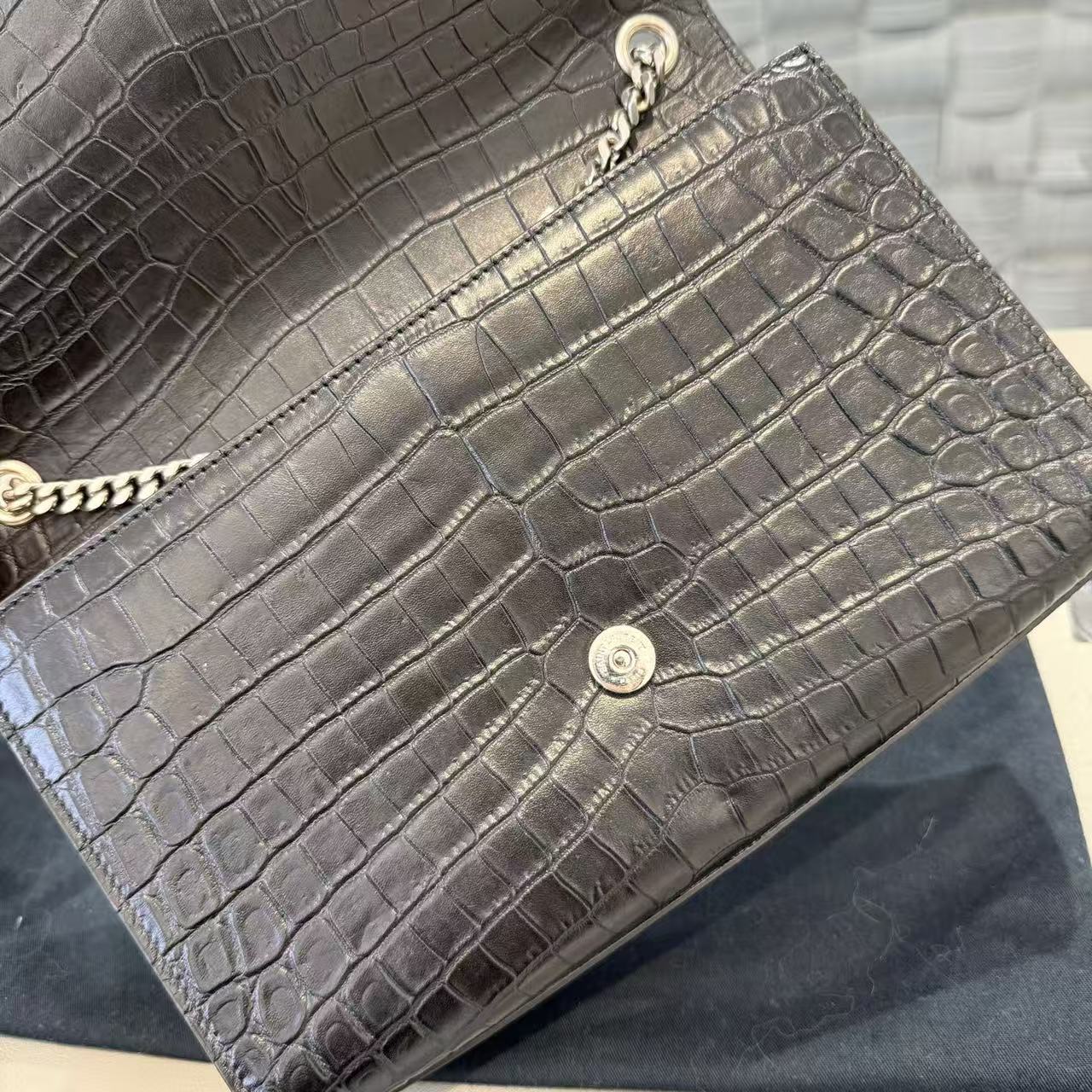 Saint Laurent - Kate Tassel Bag - Calfskin leather with crocodile embossing - Black with Silver-Tone Hardware - (medium)