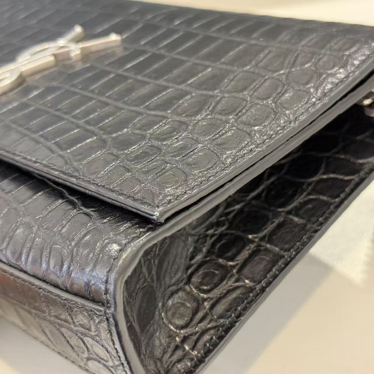 Saint Laurent - Kate Tassel Bag - Calfskin leather with crocodile embossing - Black with Silver-Tone Hardware - (medium)