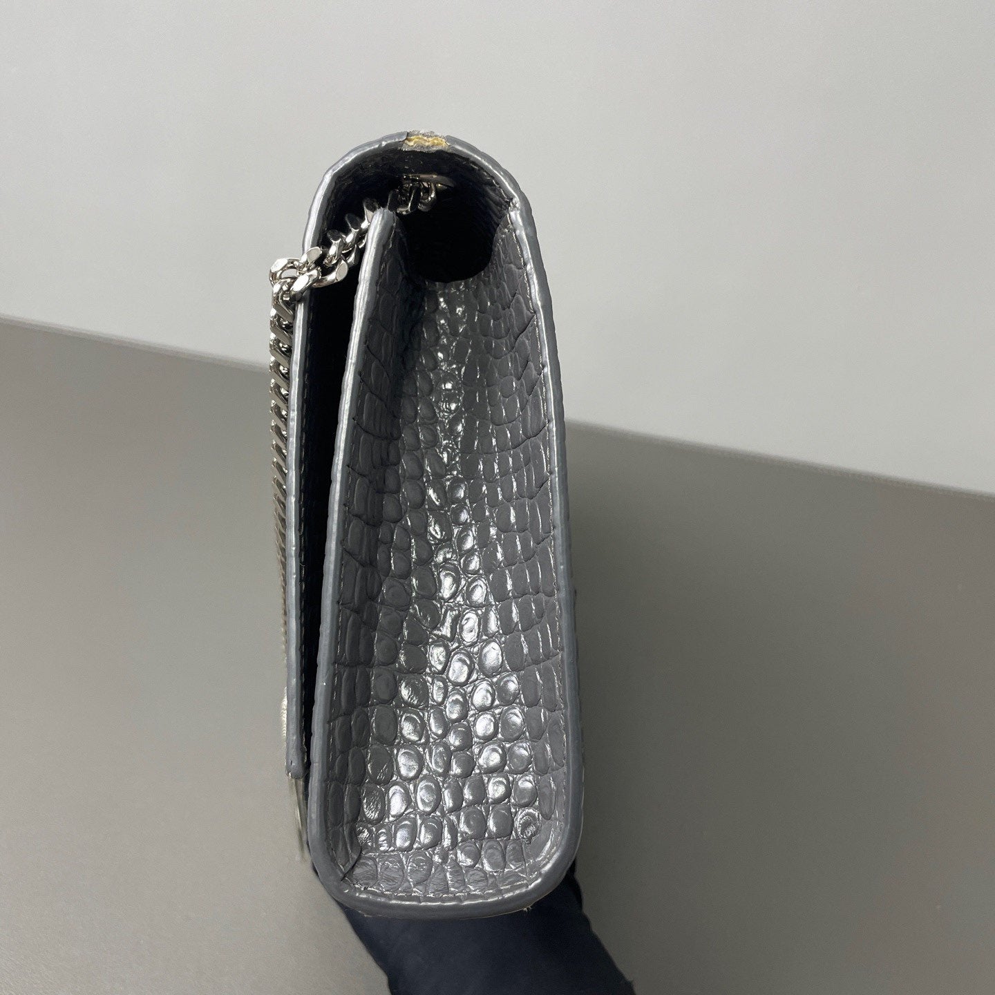 Saint Laurent - Kate Tassel - Calfskin leather, crocodile embossed - Grey - (Medium)