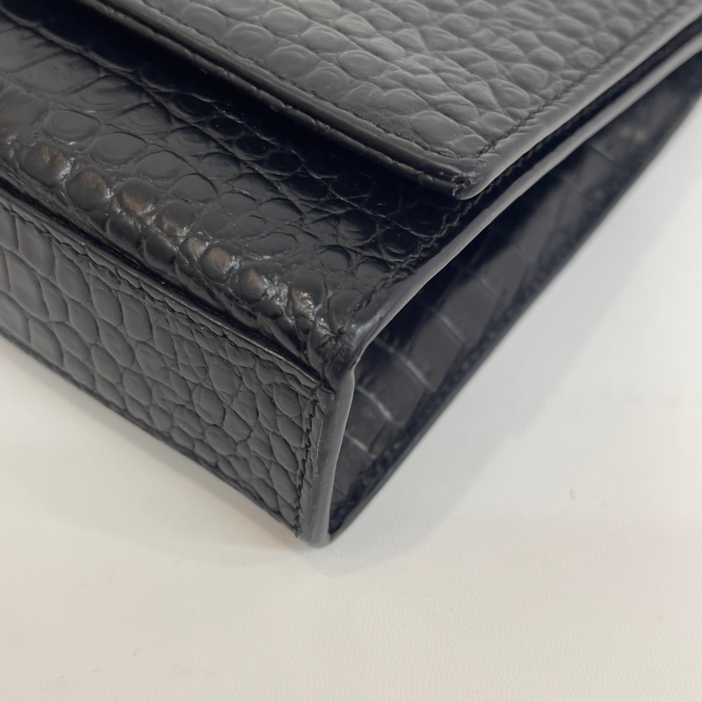 Saint Laurent - Kate Tassel - Patent leather with crocodile embossing - Black with Gold-Tone Hardware - (medium)