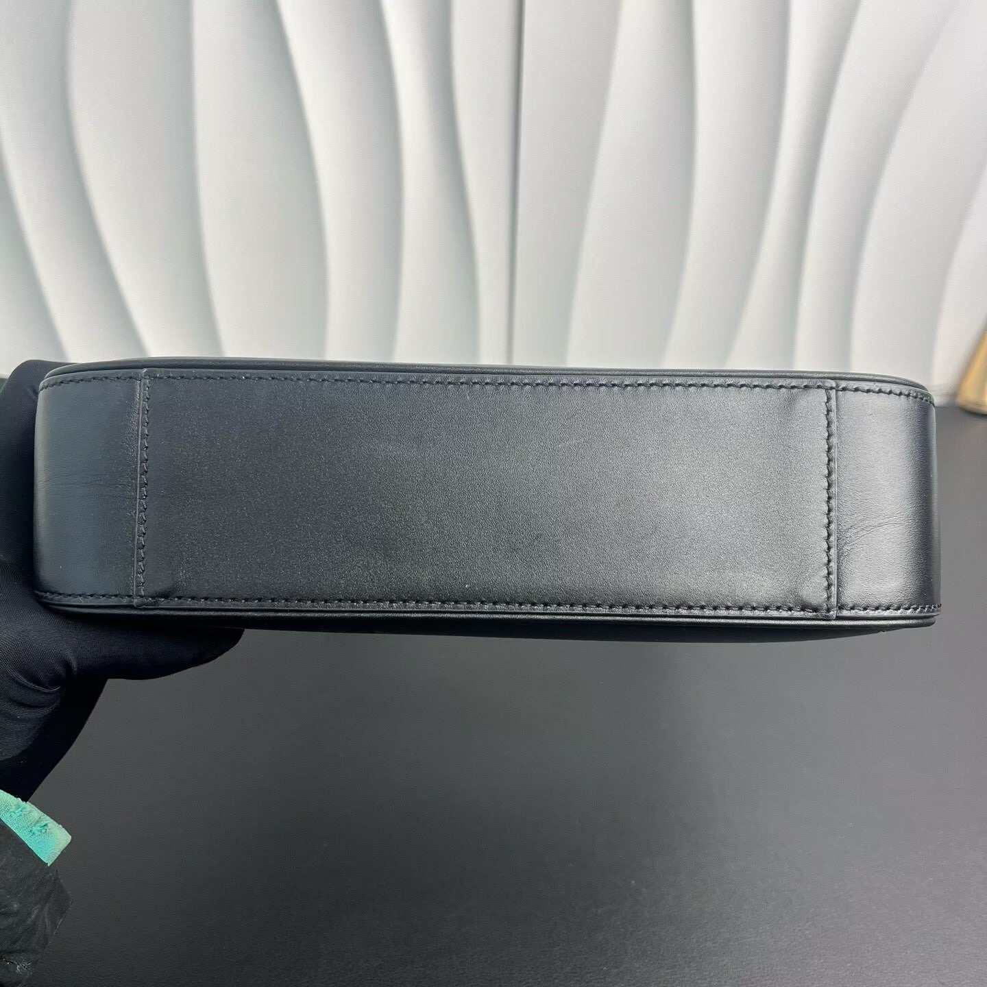 Saint Laurent - Le 5 à 7 Hobo Bag - Leather - Black - (mini)