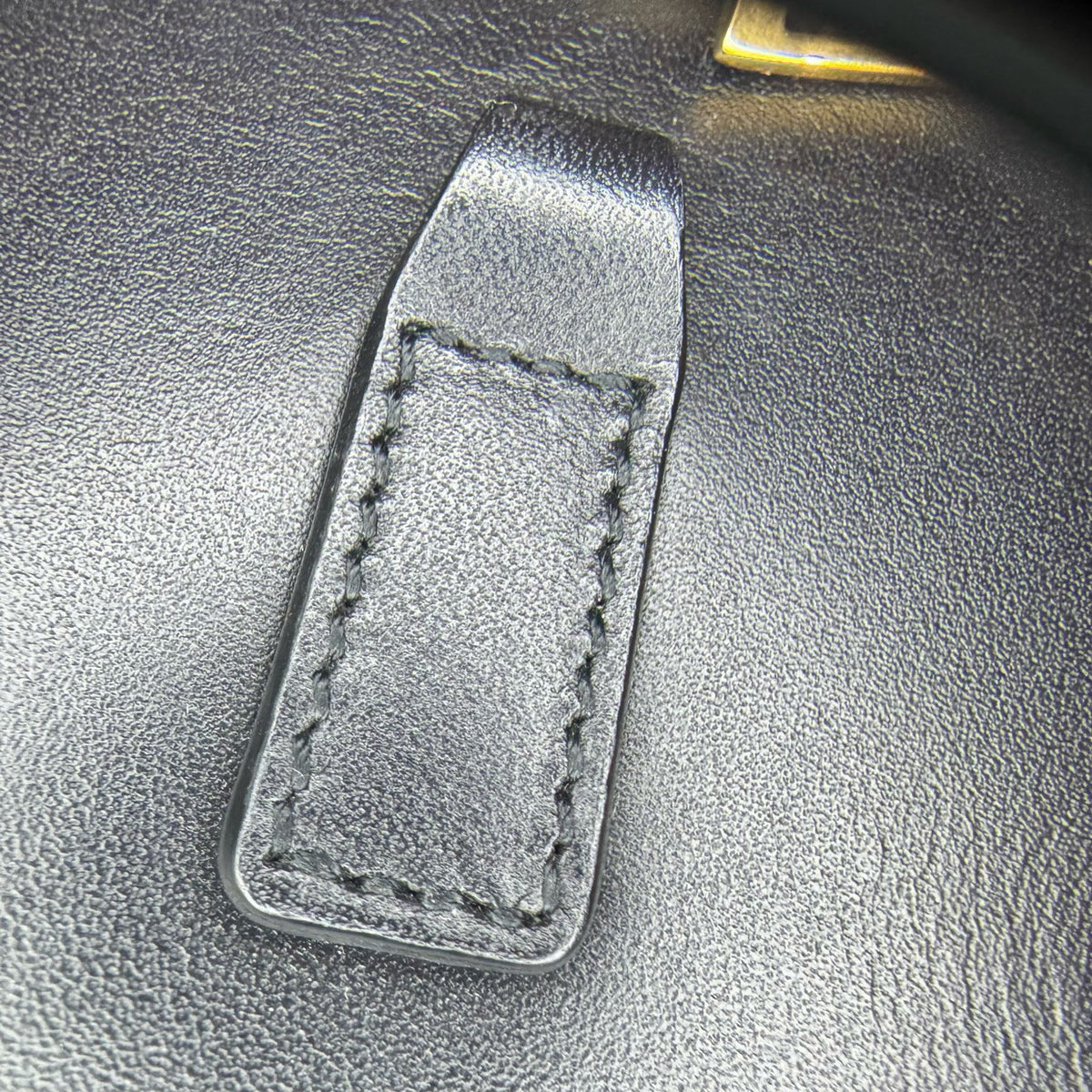 Saint Laurent - Le 5 a 7 Hobo Bag - Leather - Black - (Small)