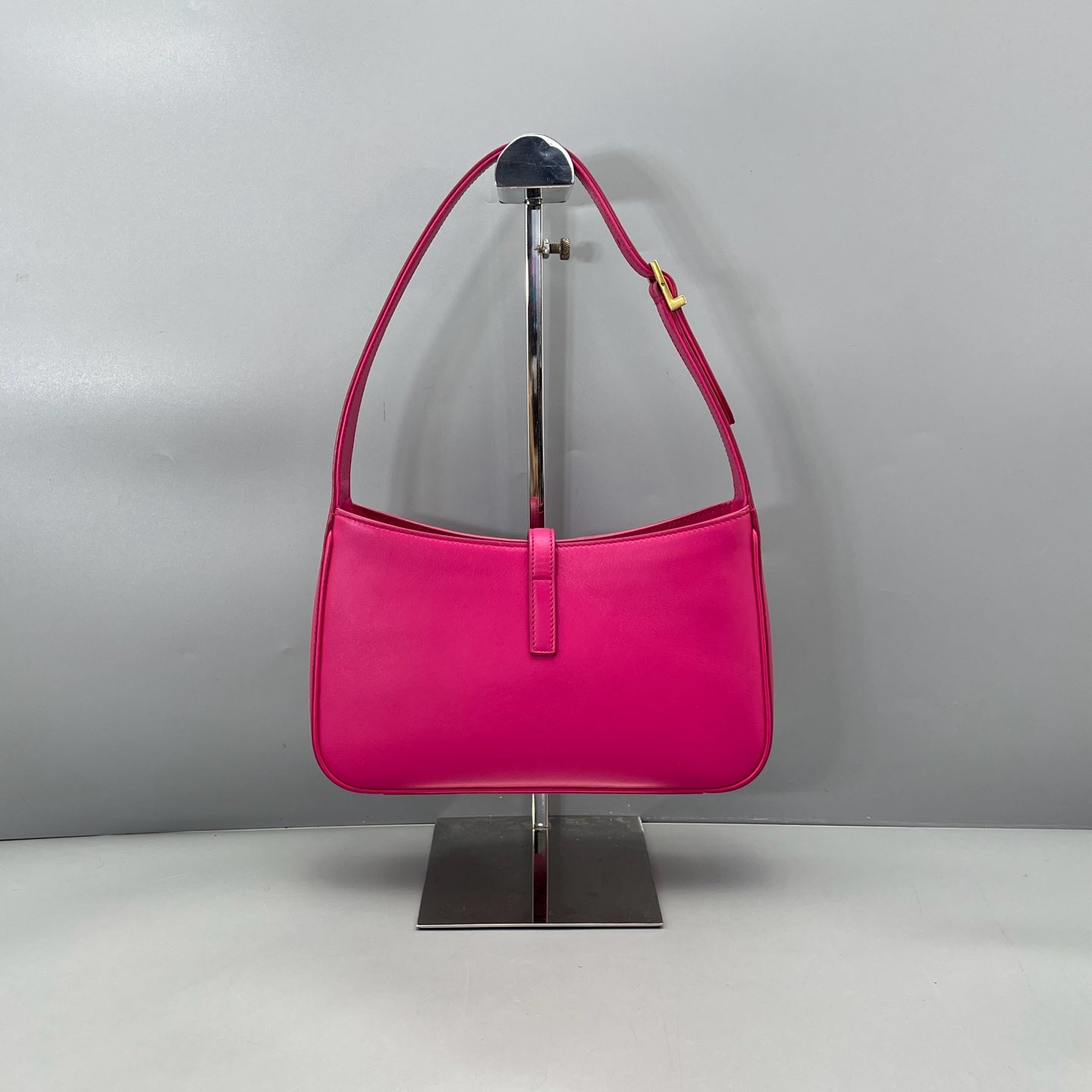 Saint Laurent - Le 5 à 7 Hobo Bag - Leather - Pink - (medium)