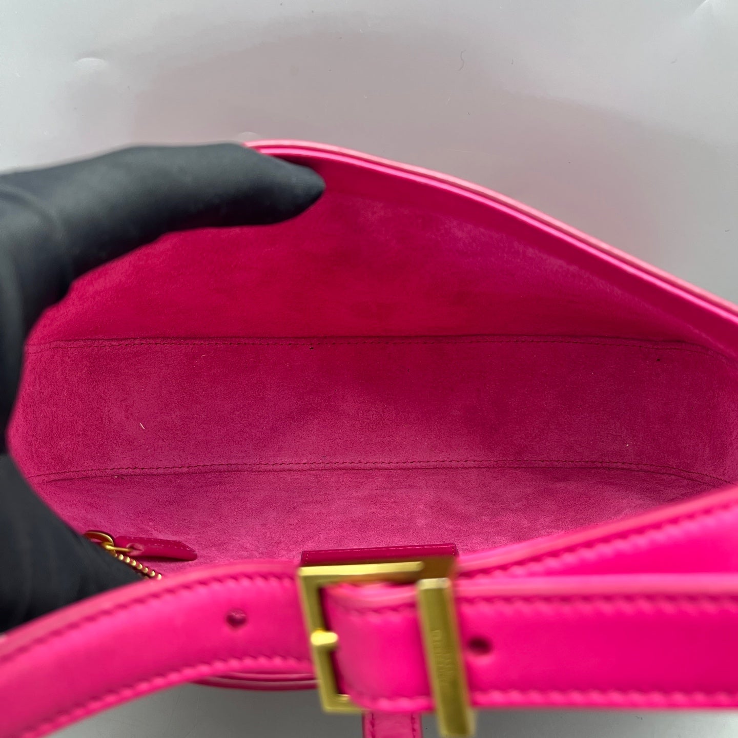 Saint Laurent - Le 5 à 7 Hobo Bag - Leather - Pink - (medium)