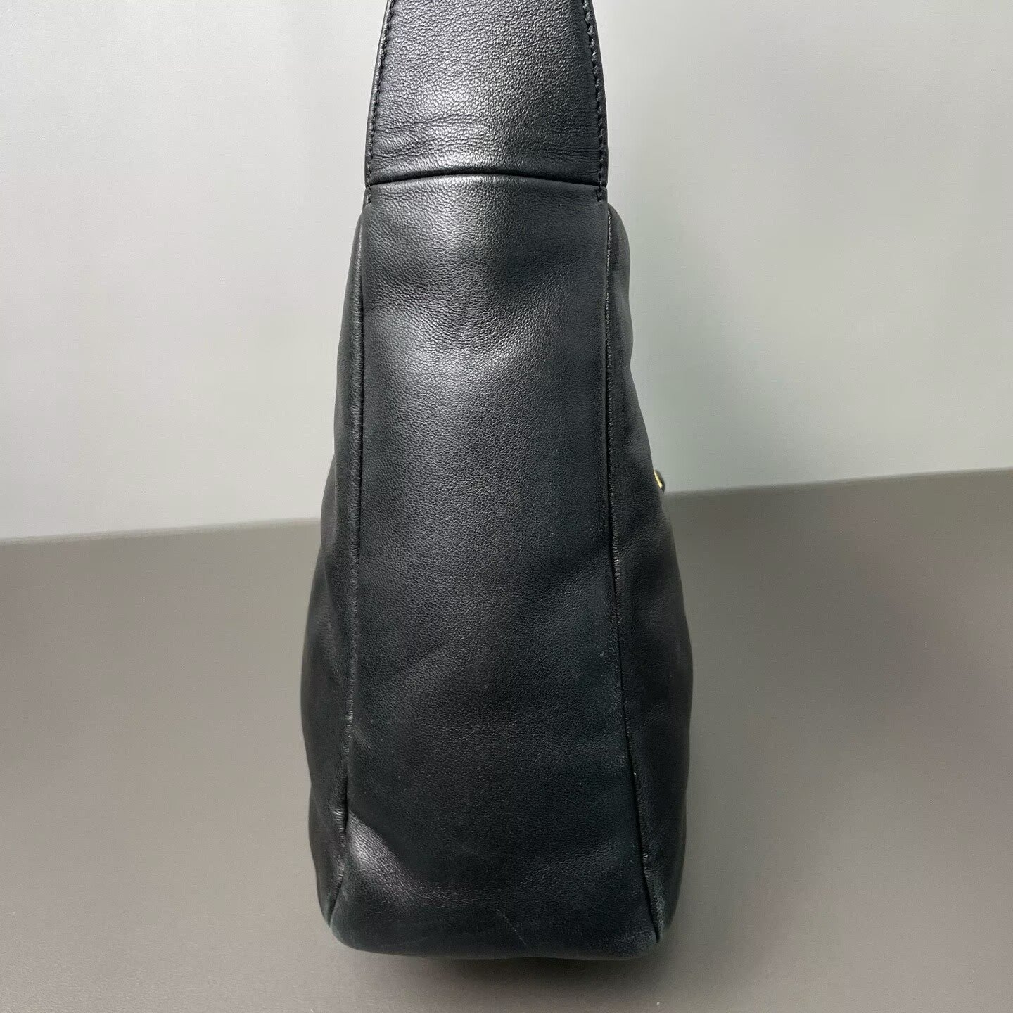 Saint Laurent - Le 5 à 7 Hobo - Puffy lambskin and fine-grained cowhide leather - Black with Gold-Tone Hardware - (Small)