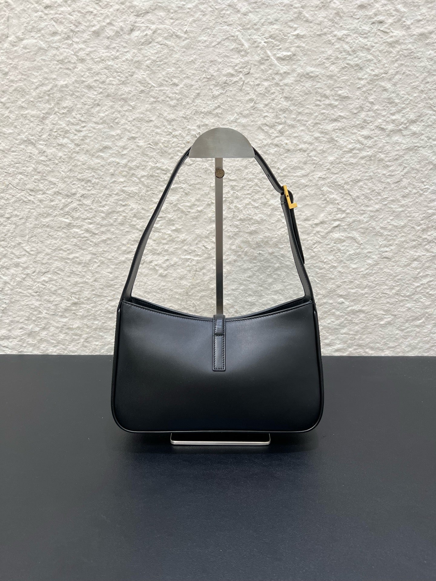 Saint Laurent - Le 5 à 7 - Leather - Black - (small)