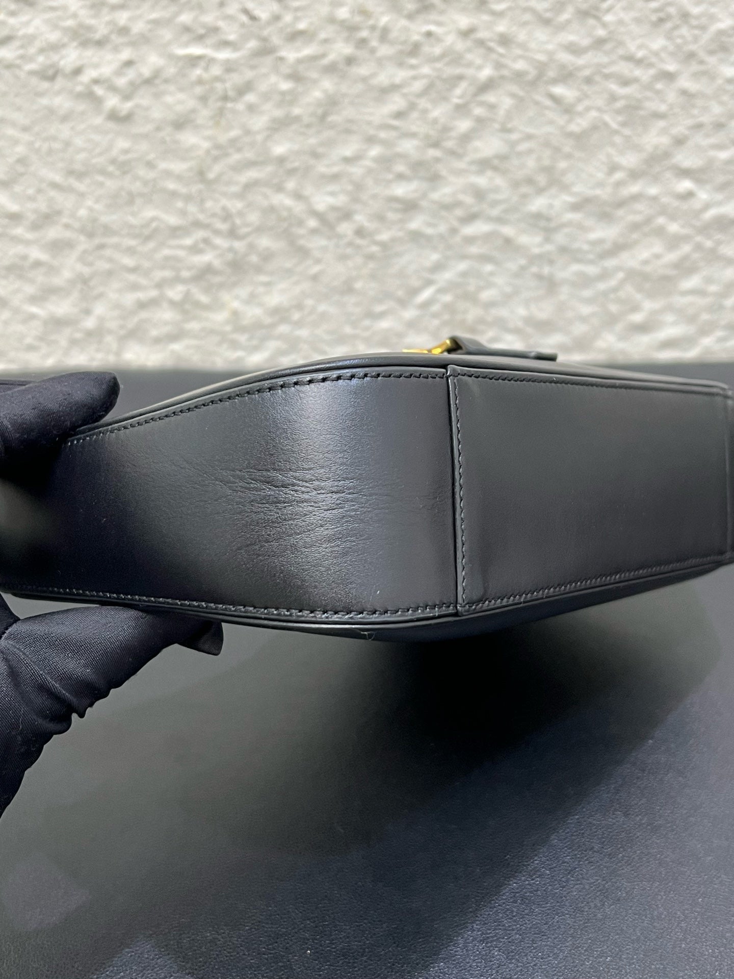 Saint Laurent - Le 5 à 7 - Leather - Black - (small)