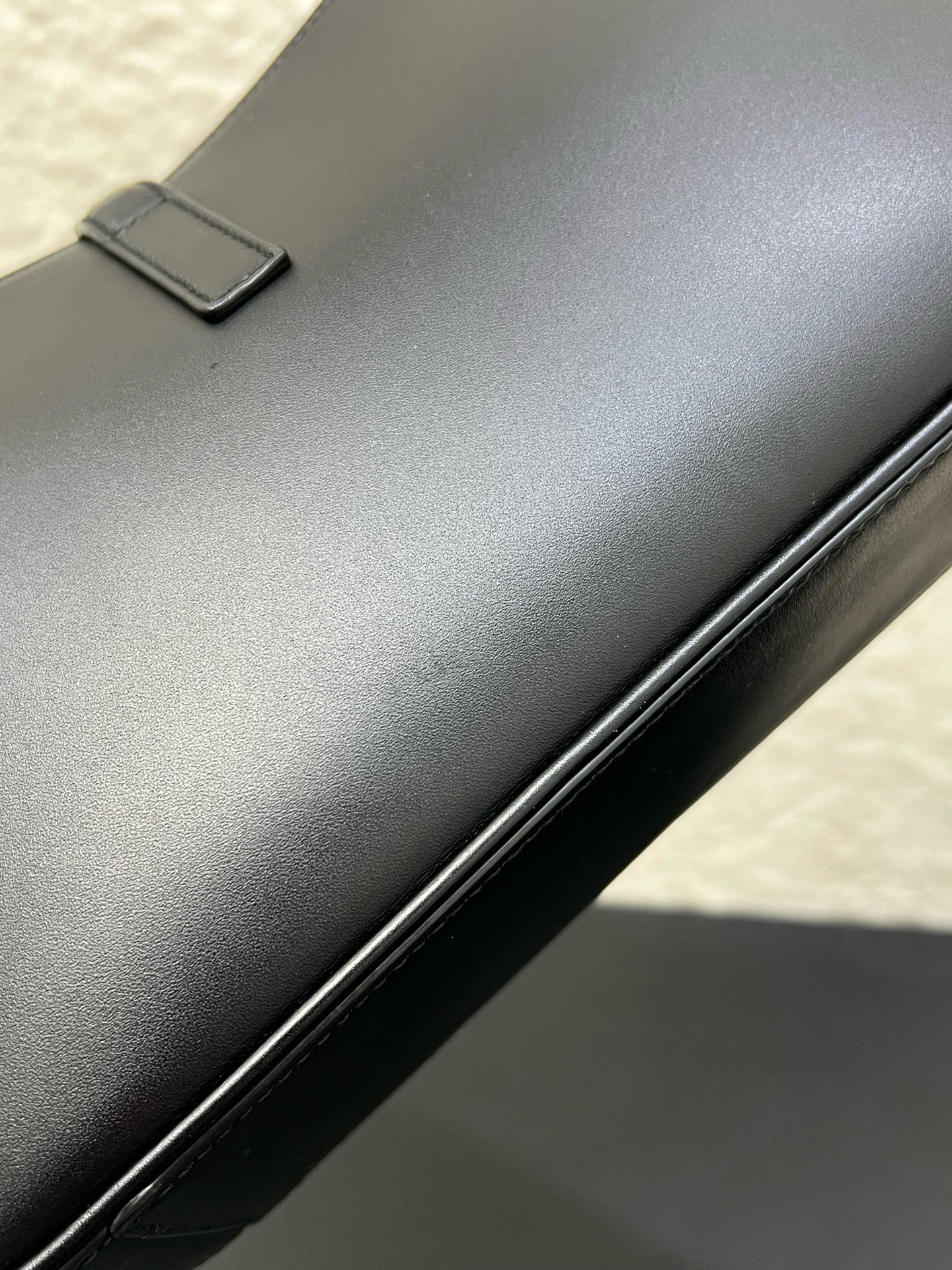 Saint Laurent - Le 5 à 7 - Leather - Black - (small)