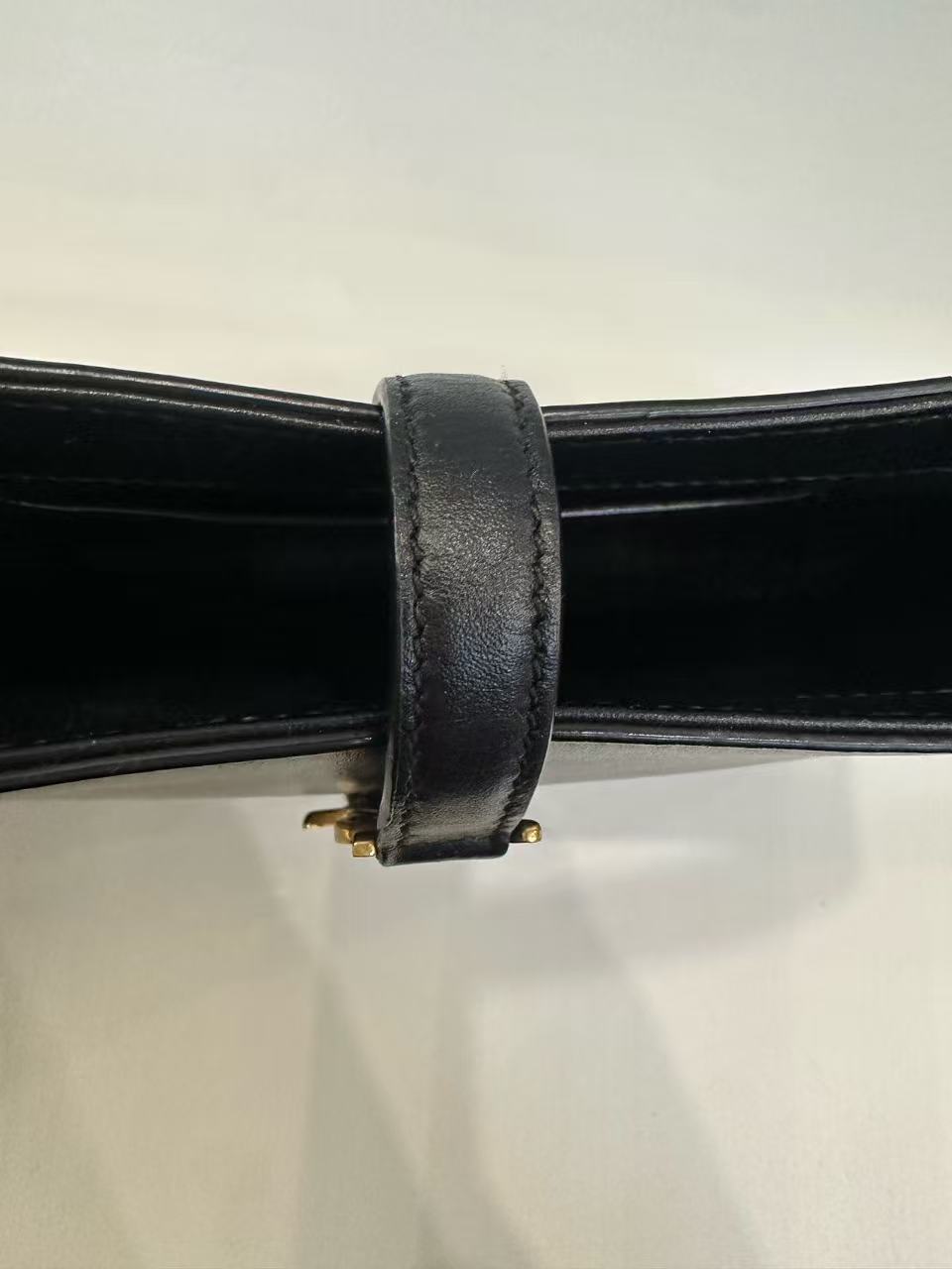 Saint Laurent - LE 5 A 7 Mini Hobo Bag - Calfskin leather - Black with Gold-Tone Hardware - (mini)