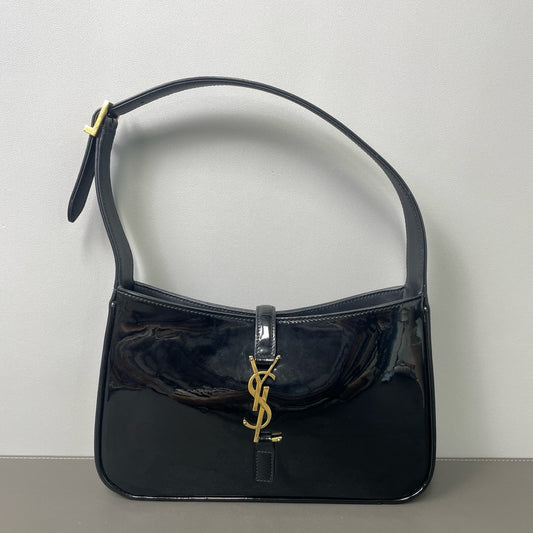 Saint Laurent - LE 5 À 7 - Patent leather - Black - (small)