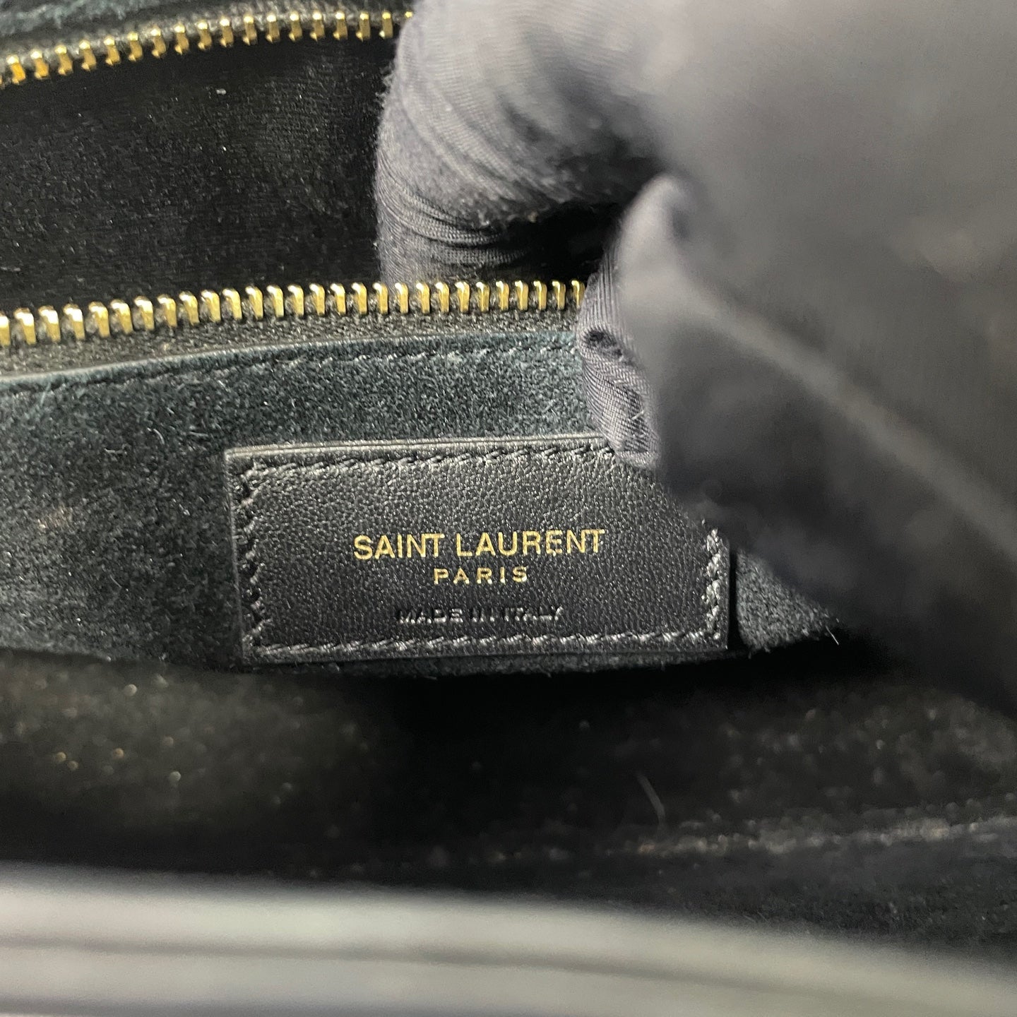 Saint Laurent - LE 5 À 7 - Patent leather - Black - (small)
