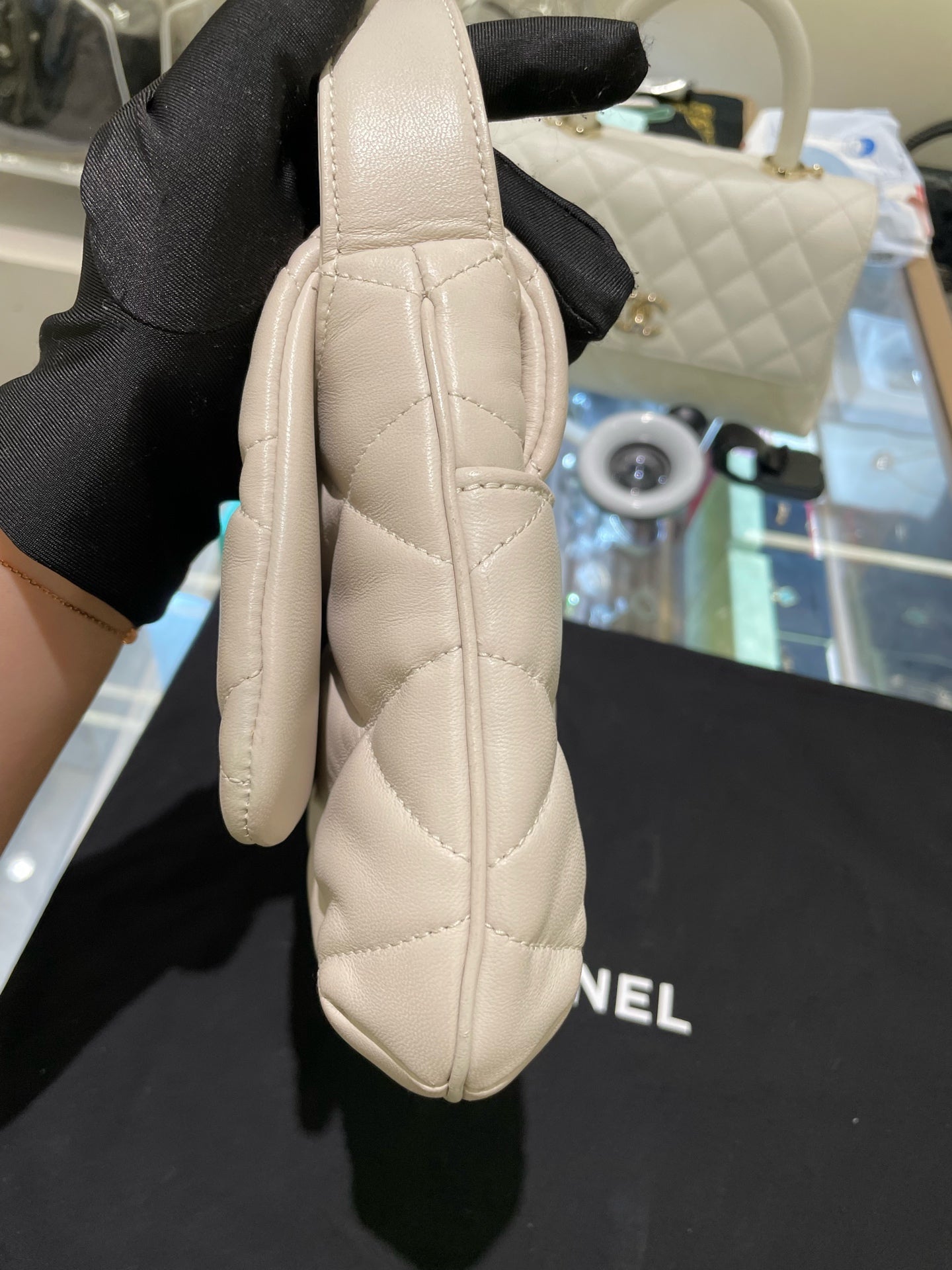 Saint Laurent - LE5A7 - Leather - White