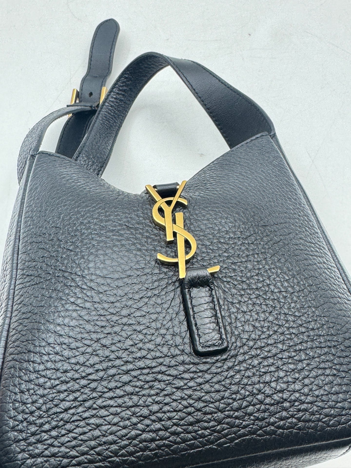 Saint Laurent - LE5À7 - Grained deerskin leather - Black - (mini)