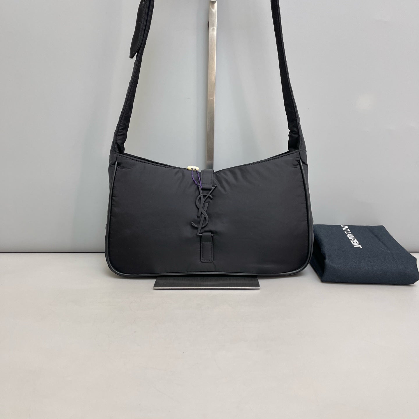 Saint Laurent - LE5A7 - Polyamide - Black - (medium)