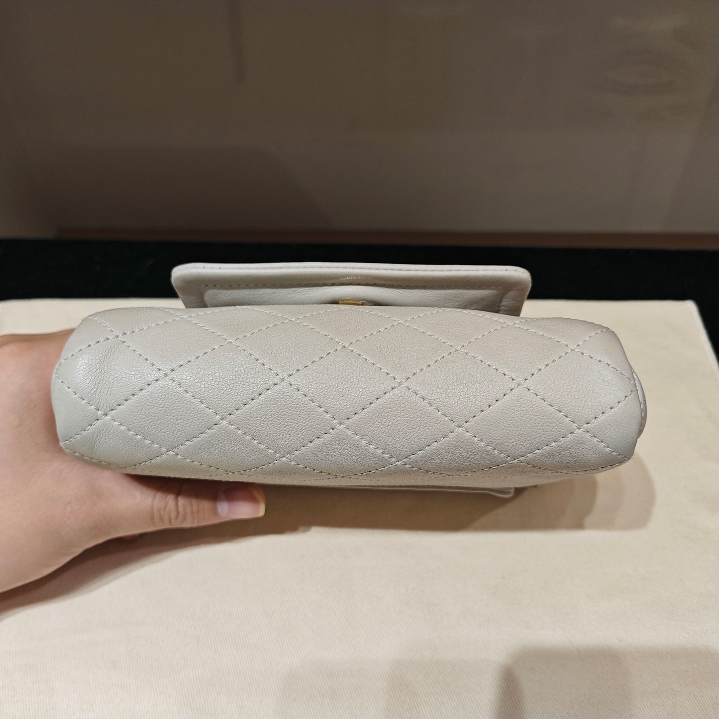 Saint Laurent - Lolita - Calfskin leather - White - (mini)