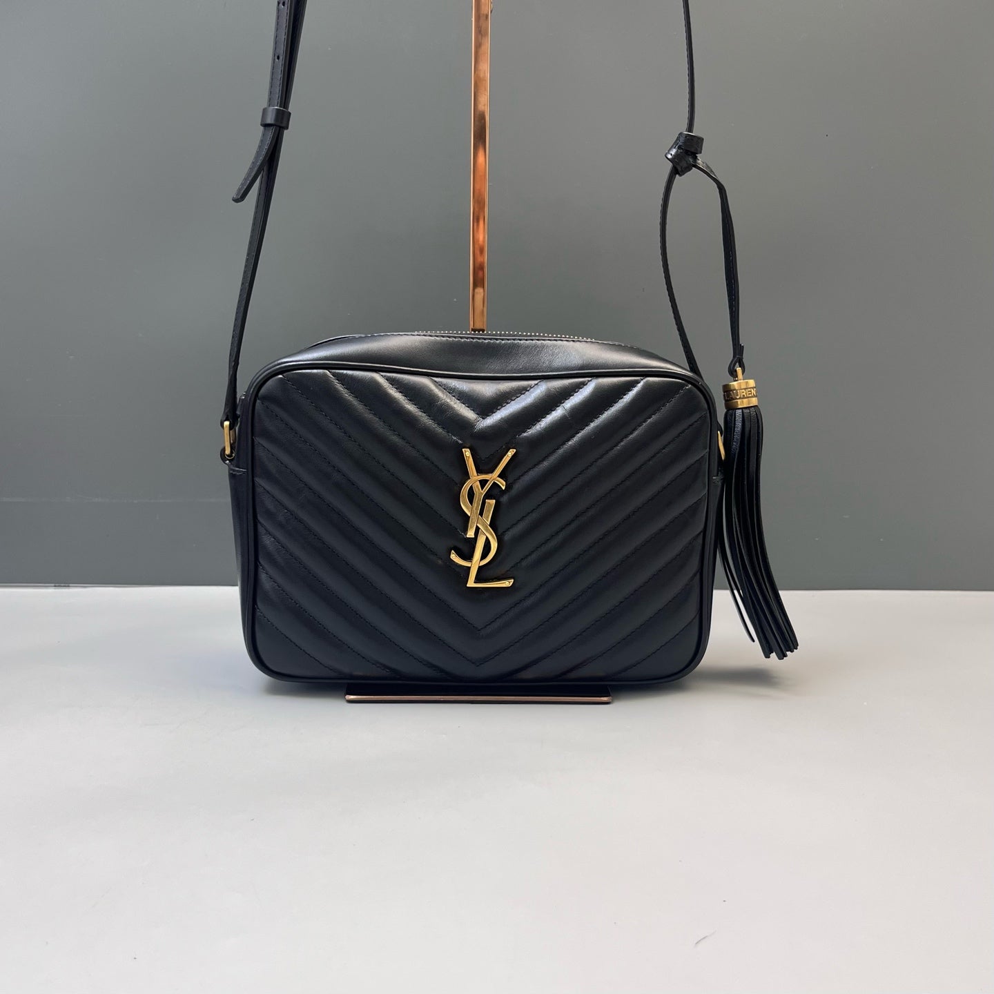 Saint Laurent - Lou Camera Bag - Leather - Black - (small)