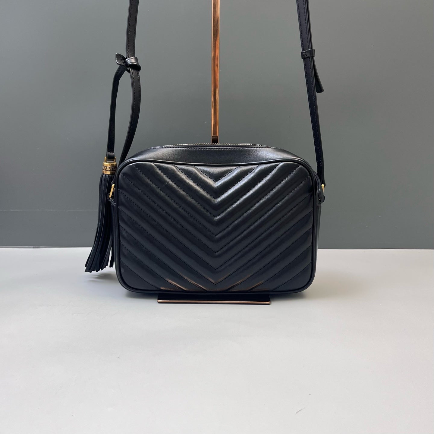 Saint Laurent - Lou Camera Bag - Leather - Black - (small)