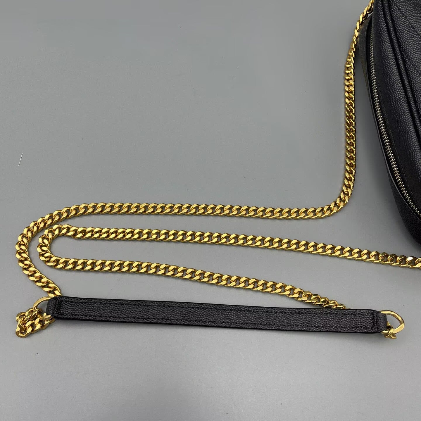 Saint Laurent - Lou Camera Bag with Tassel - Grain de poudre embossed leather - Black - (mini)