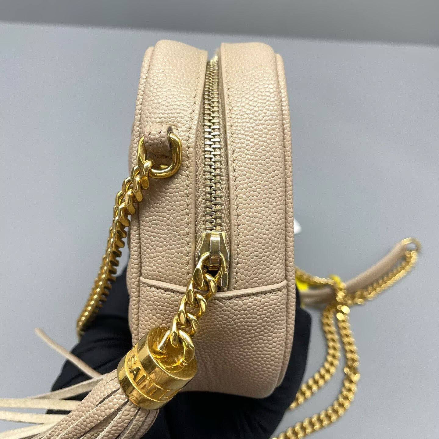 Saint Laurent - Lou Camera Bag with Tassel - Grainy calfskin leather - Beige - (mini)