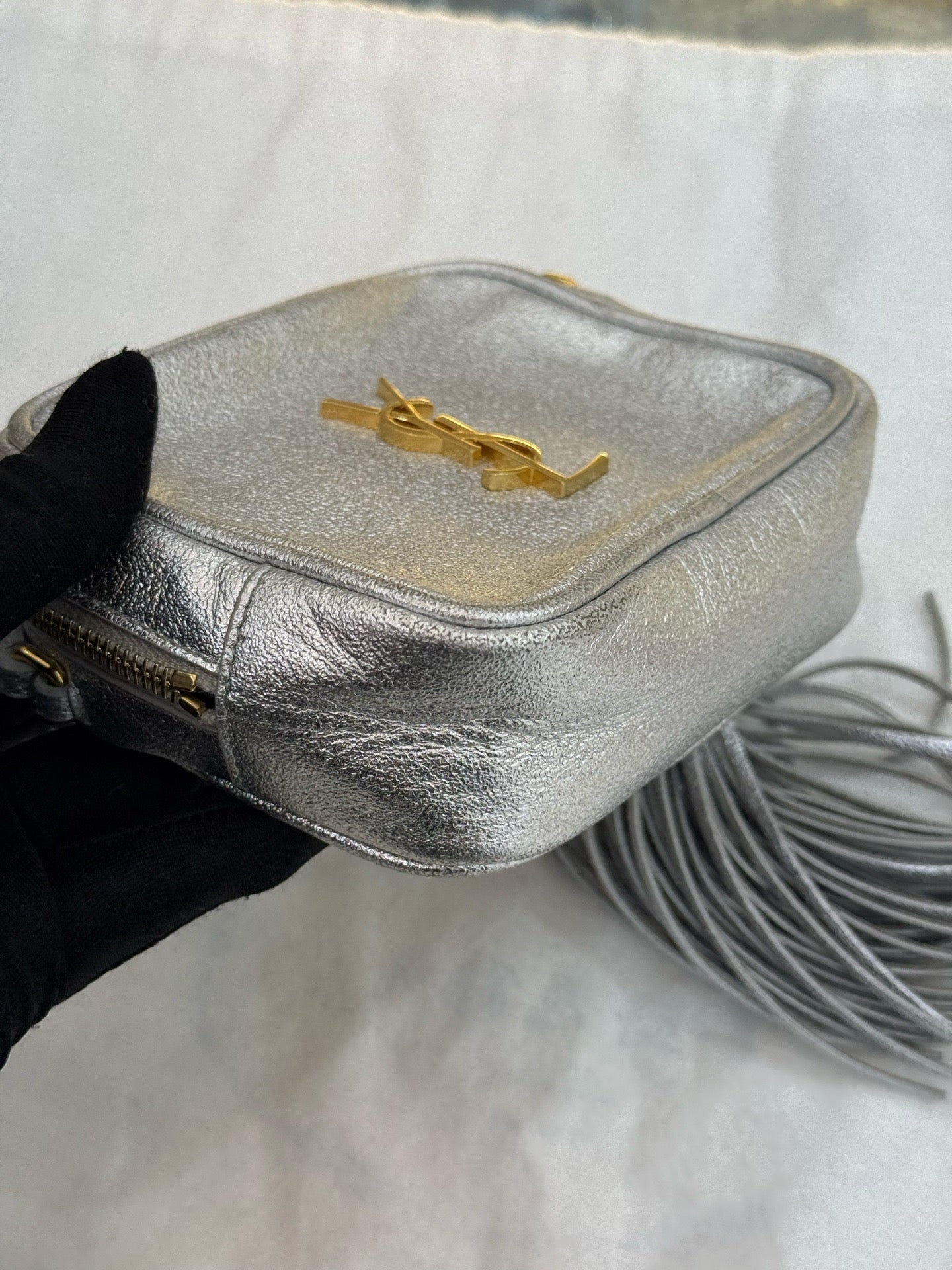 Saint Laurent - Lou Camera Bag with Tassel - Leather - Silver - (mini)