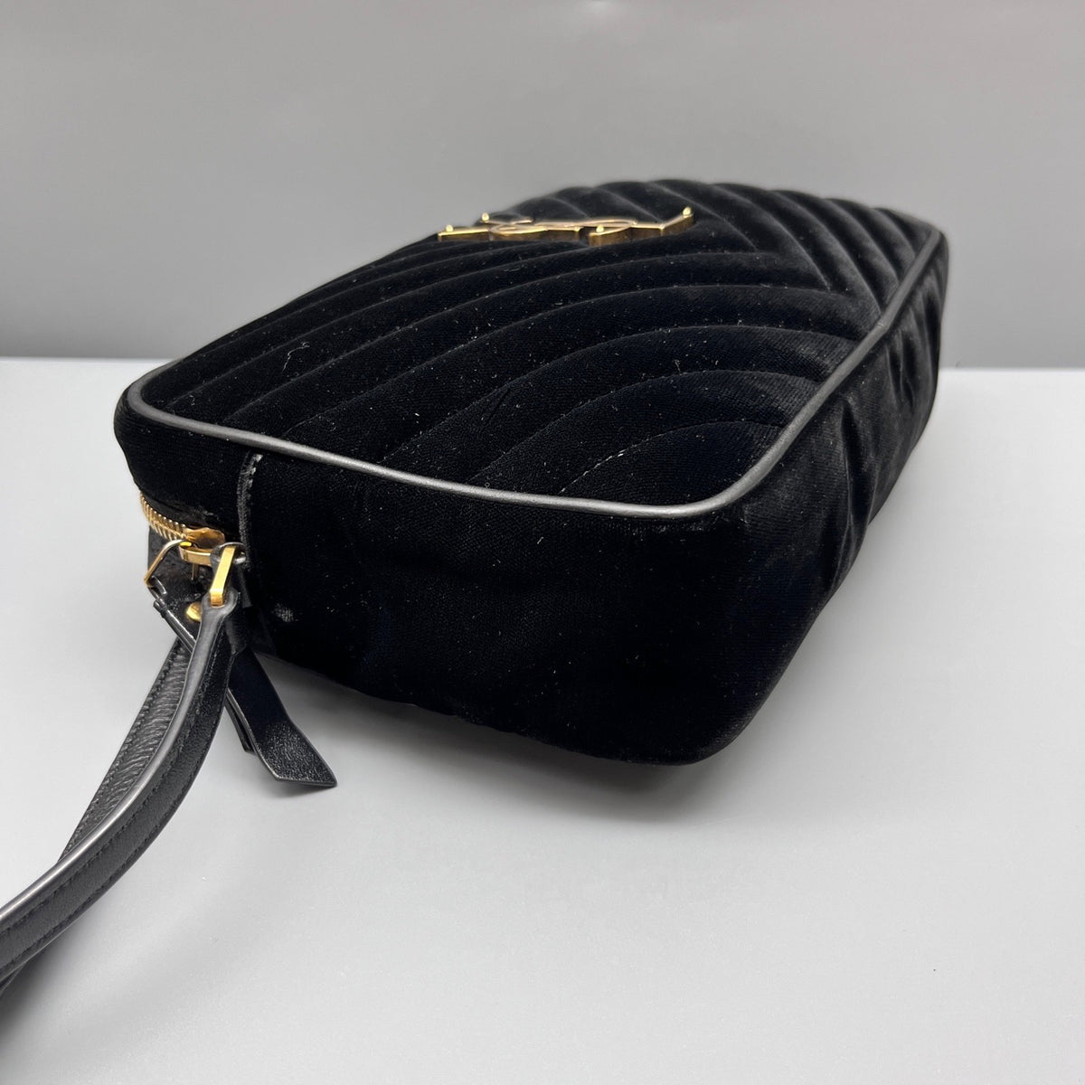 Saint Laurent - Lou Camera Bag with Tassel - Velvet - Black - (mini)