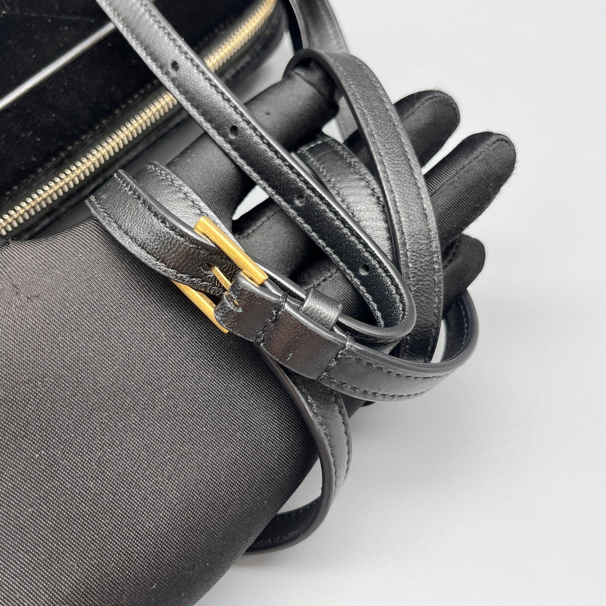 Saint Laurent - Lou Camera Bag with Tassel - Velvet - Black - (mini)