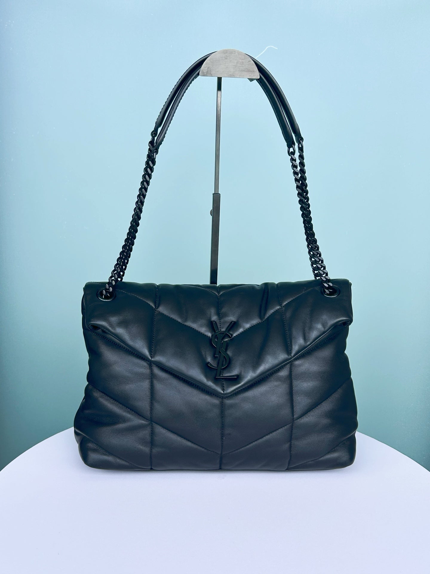 Saint Laurent - Loulou - Leather - Black - (large)
