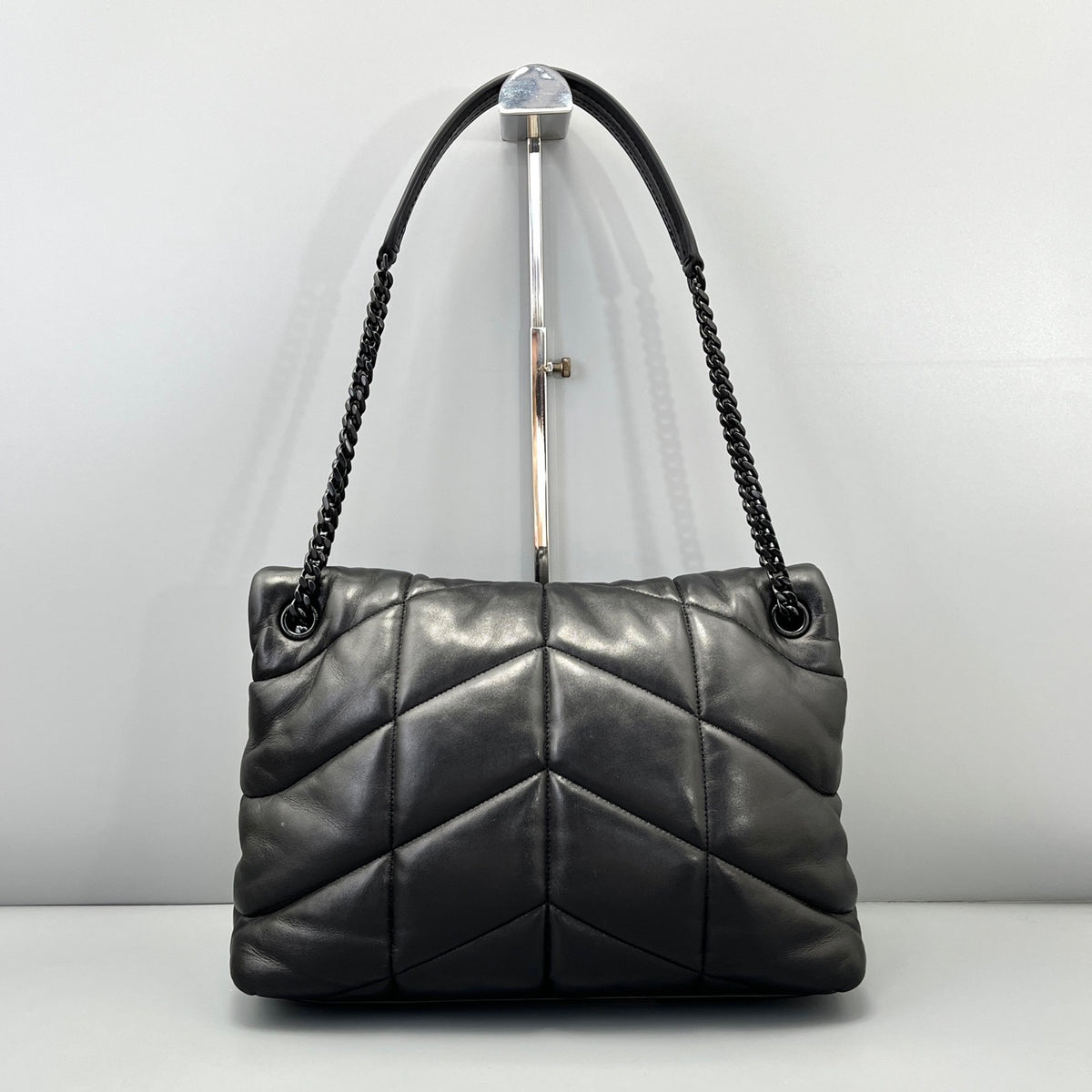 Saint Laurent - Loulou - Leather - Black - (large)