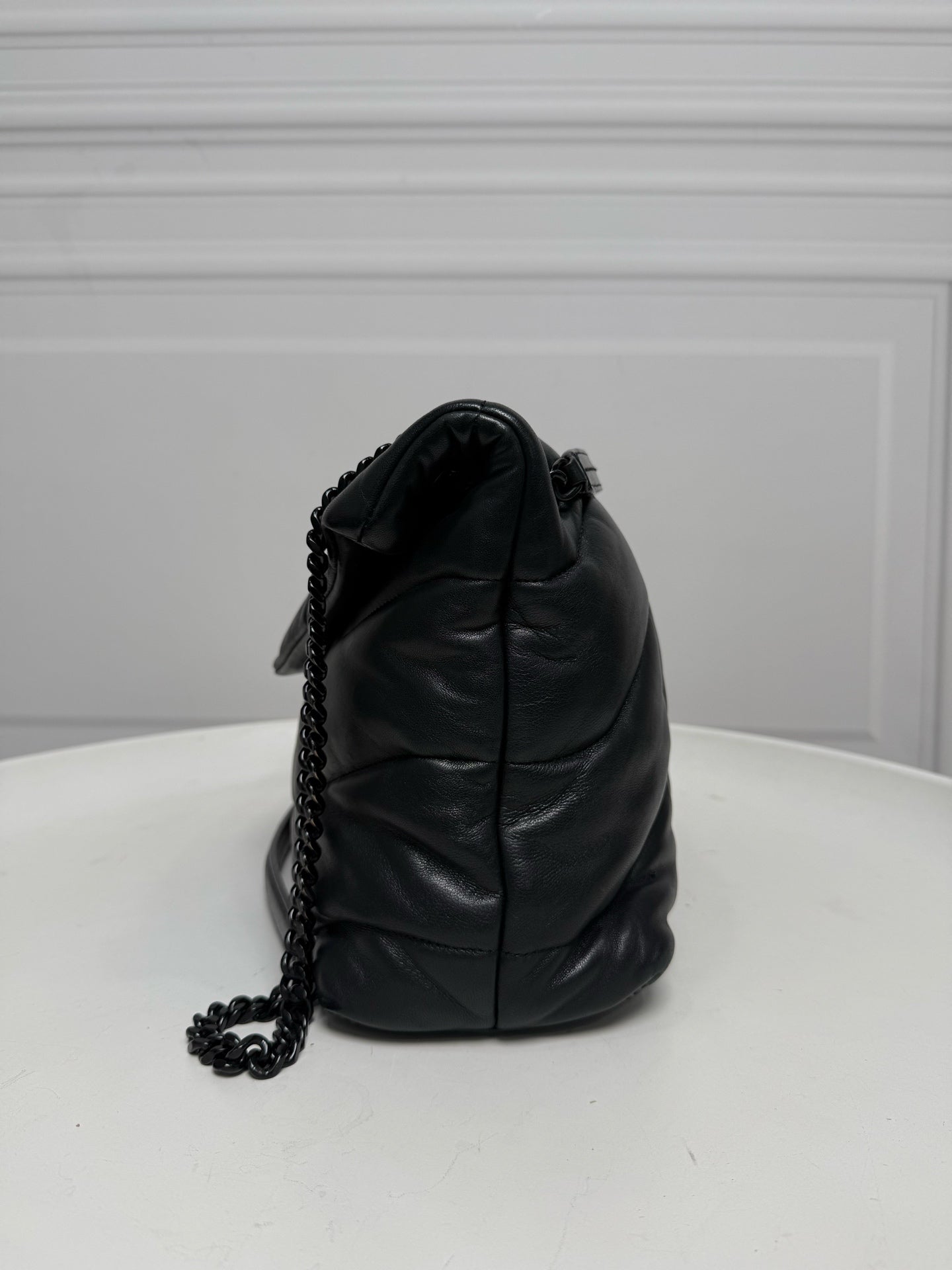 Saint Laurent - Loulou - Leather - Black - (large)