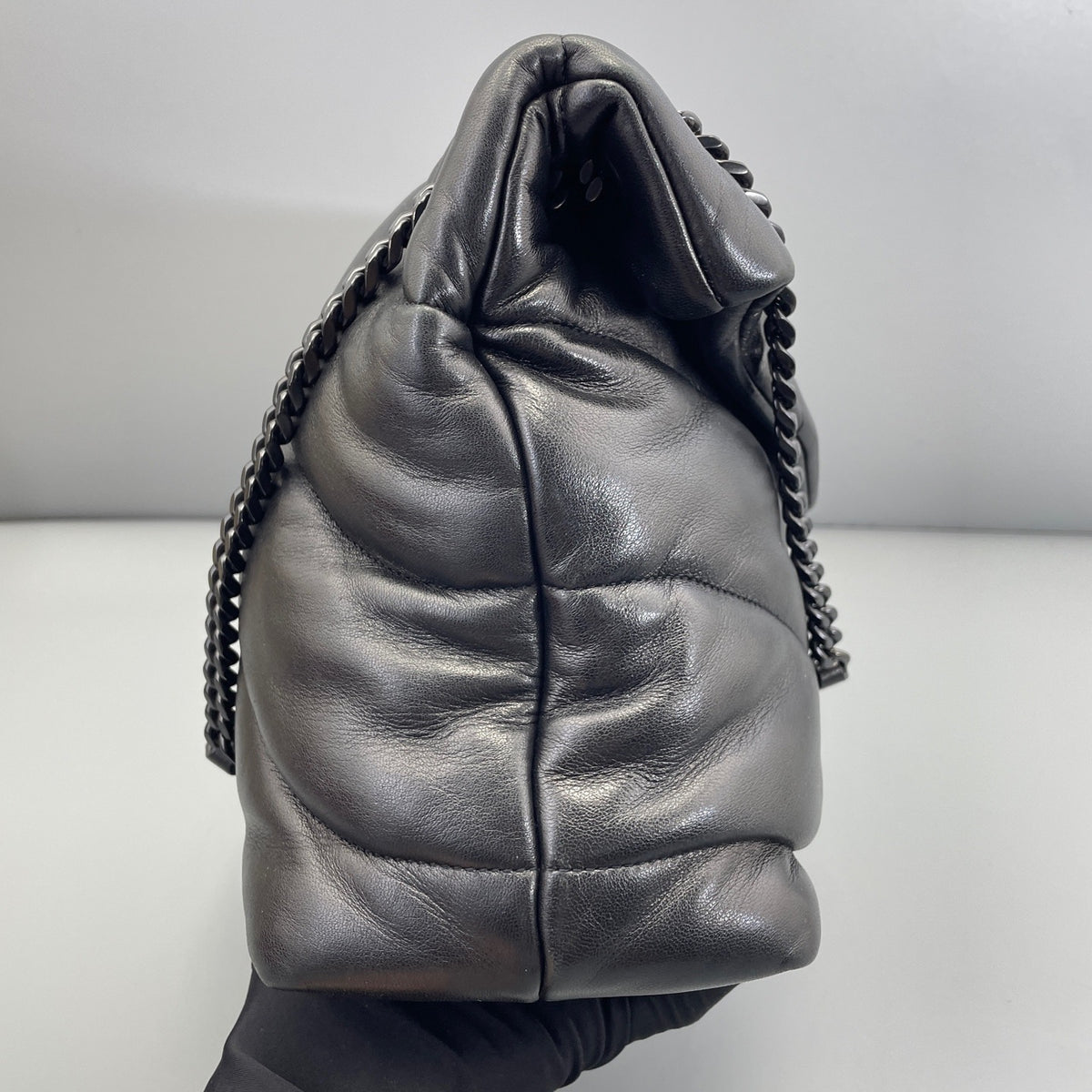 Saint Laurent - Loulou - Leather - Black - (large)