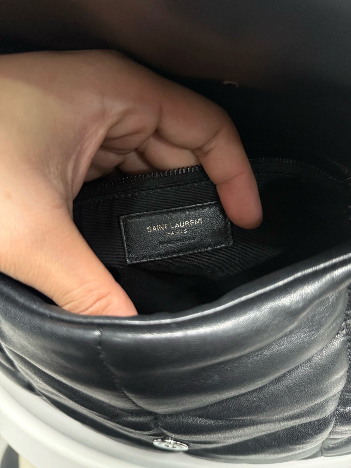 Saint Laurent - Loulou - Leather - Black - (large)