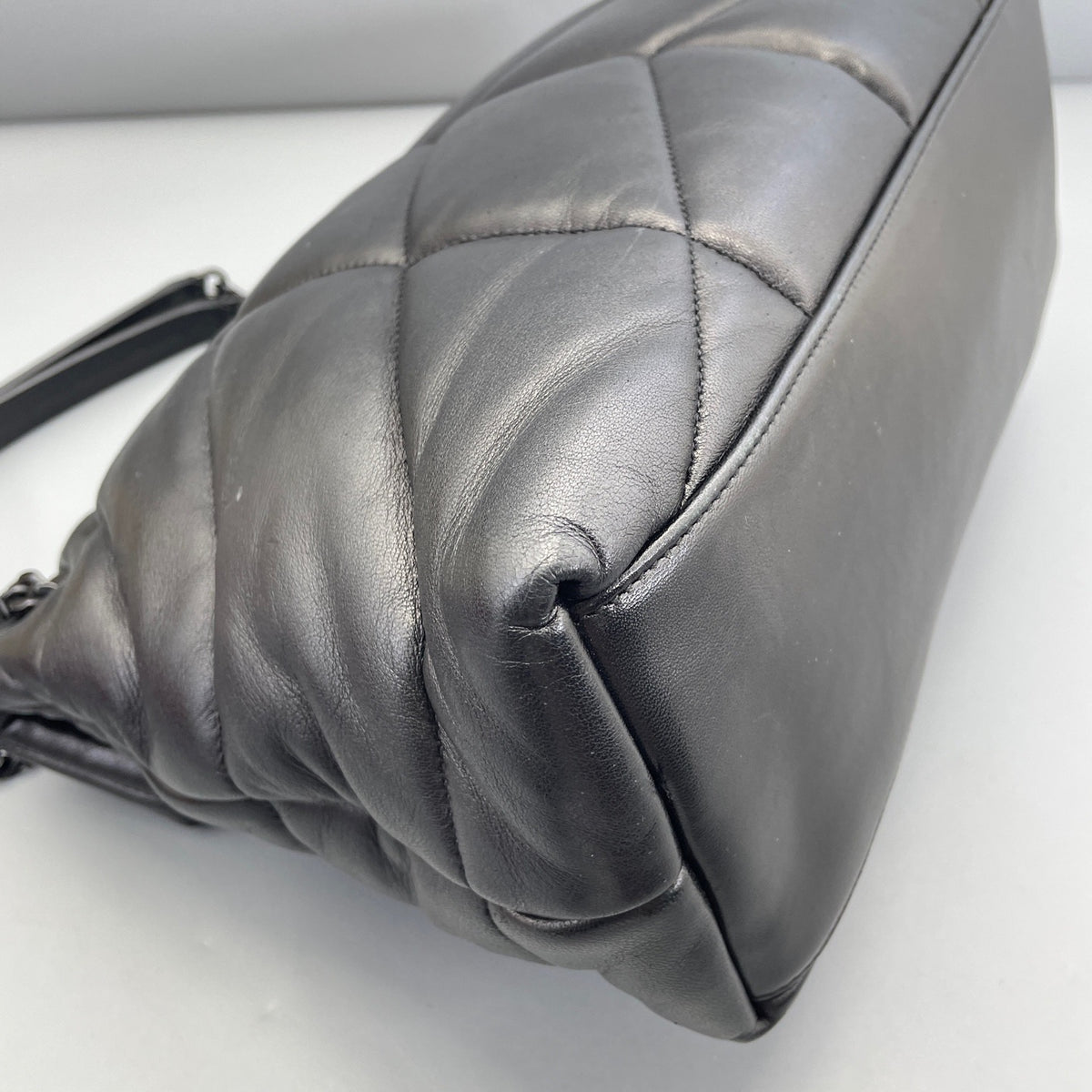 Saint Laurent - Loulou - Leather - Black - (large)