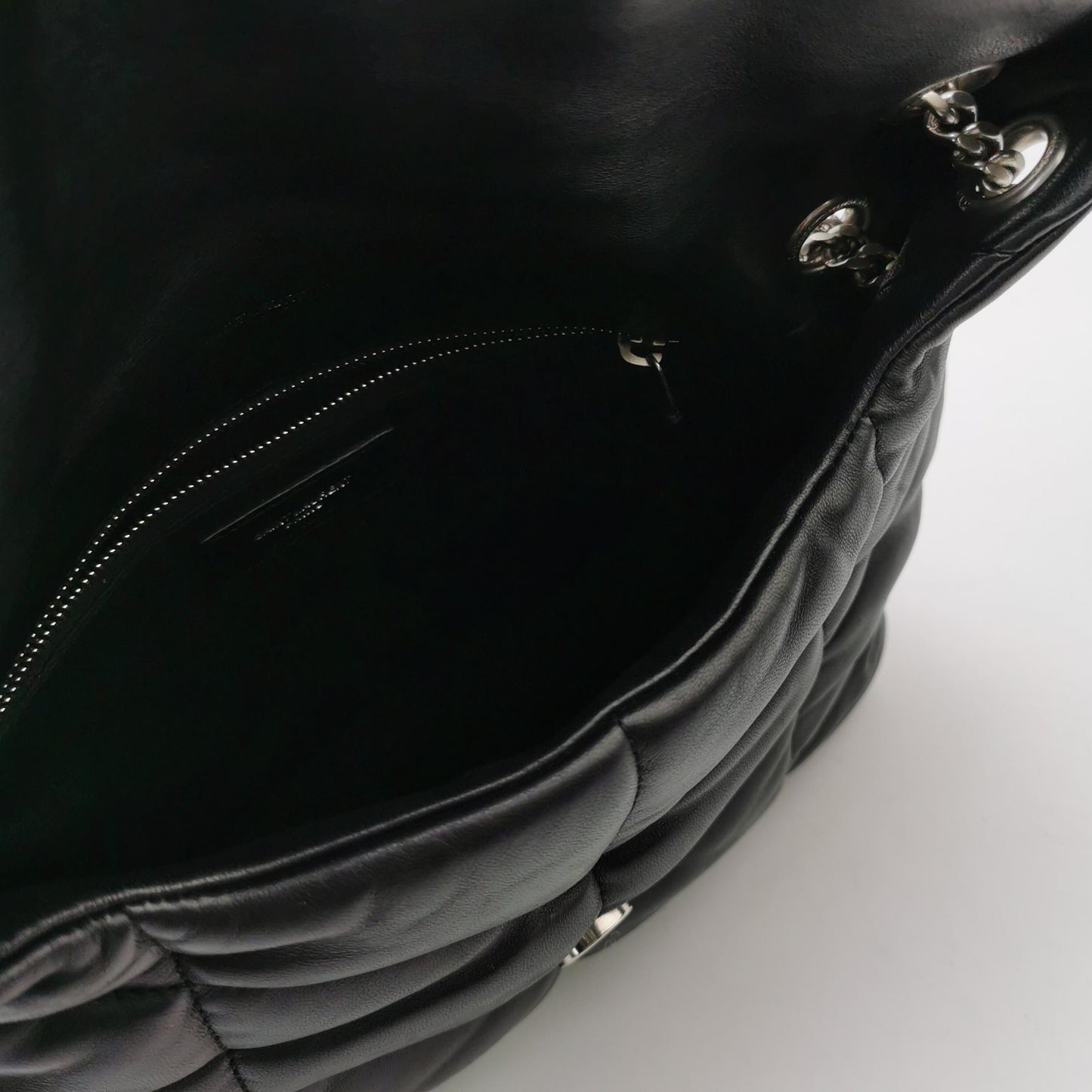 Saint Laurent - Loulou - Leather - Black - (medium)