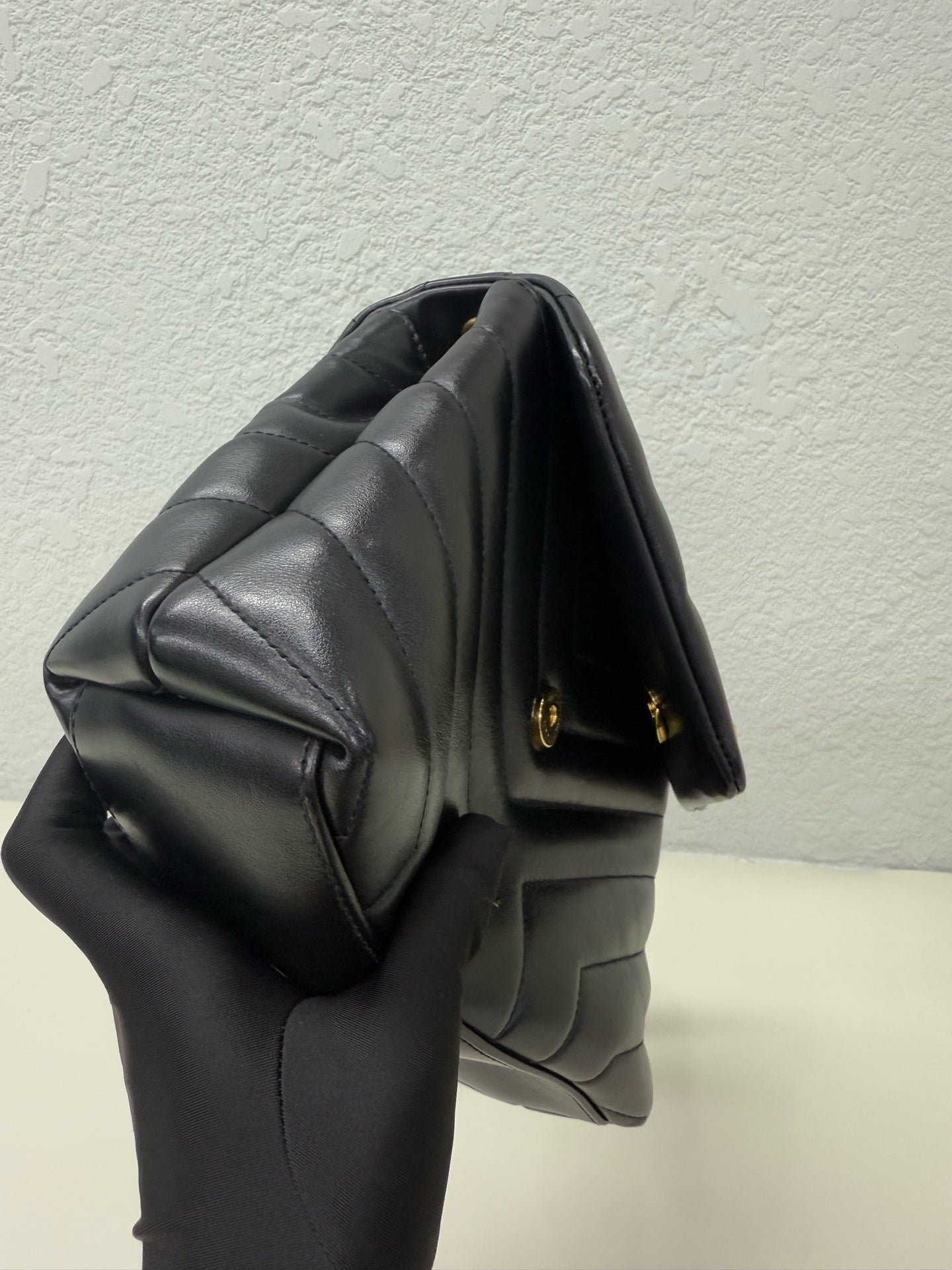 Saint Laurent - Loulou - Leather - Black - (Small)