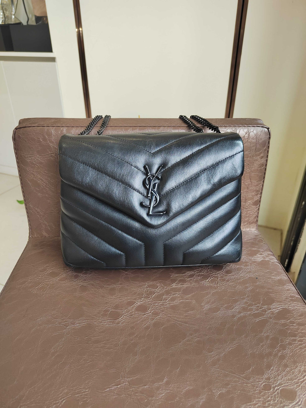 Saint Laurent - Loulou - Leather - Black - (small)