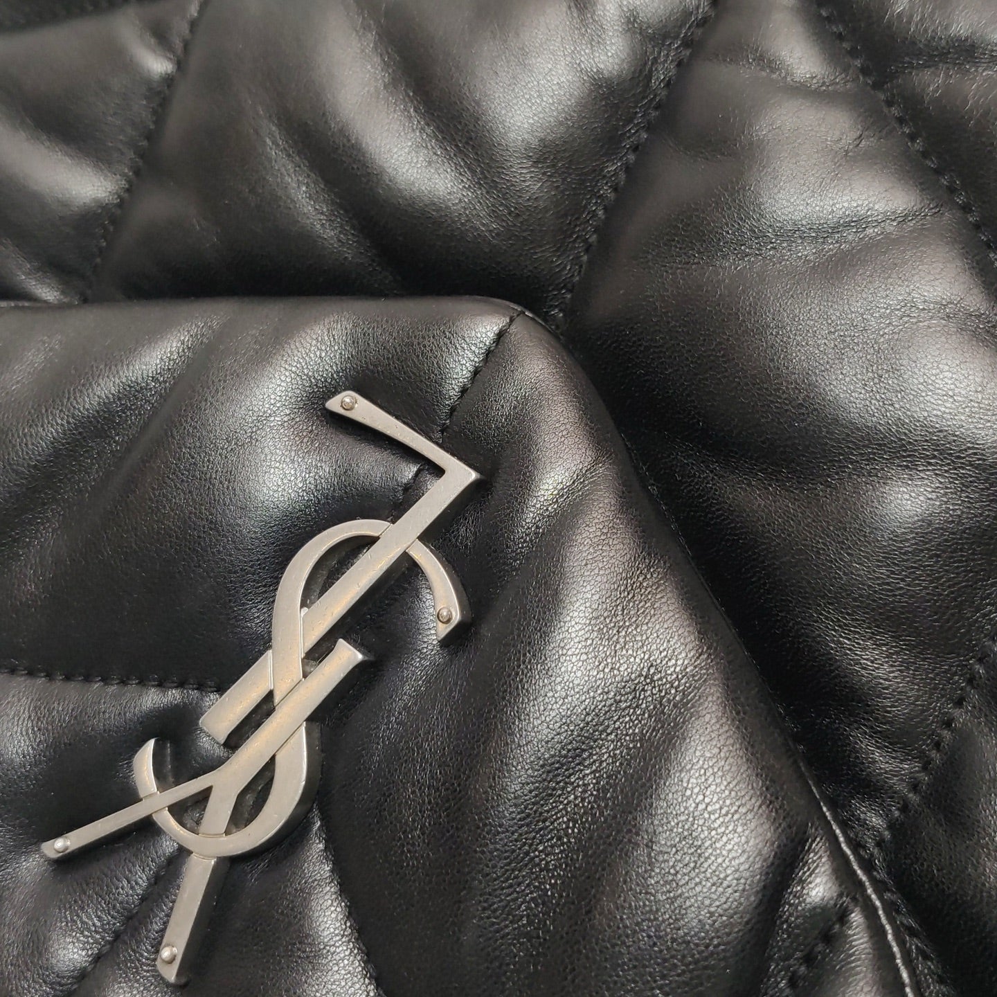 Saint Laurent - Loulou - Leather - Black - (small)