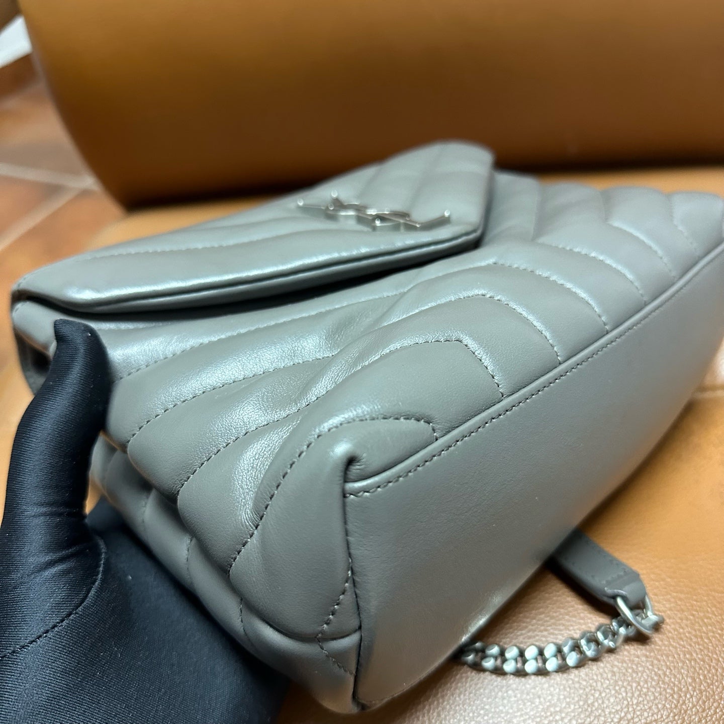 Saint Laurent - Loulou - Leather - Grey - (small)
