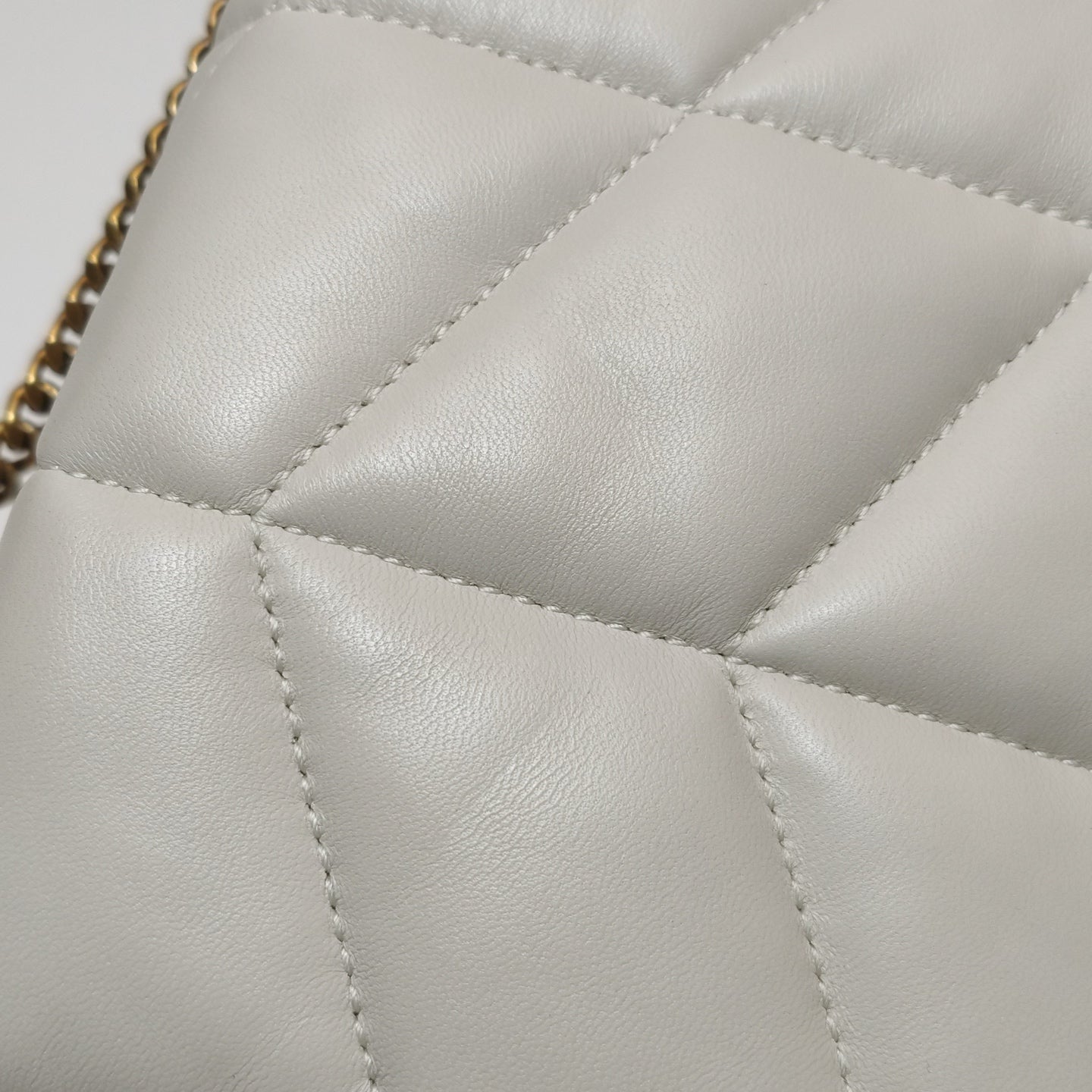 Saint Laurent - Loulou - Leather - White - (Small)