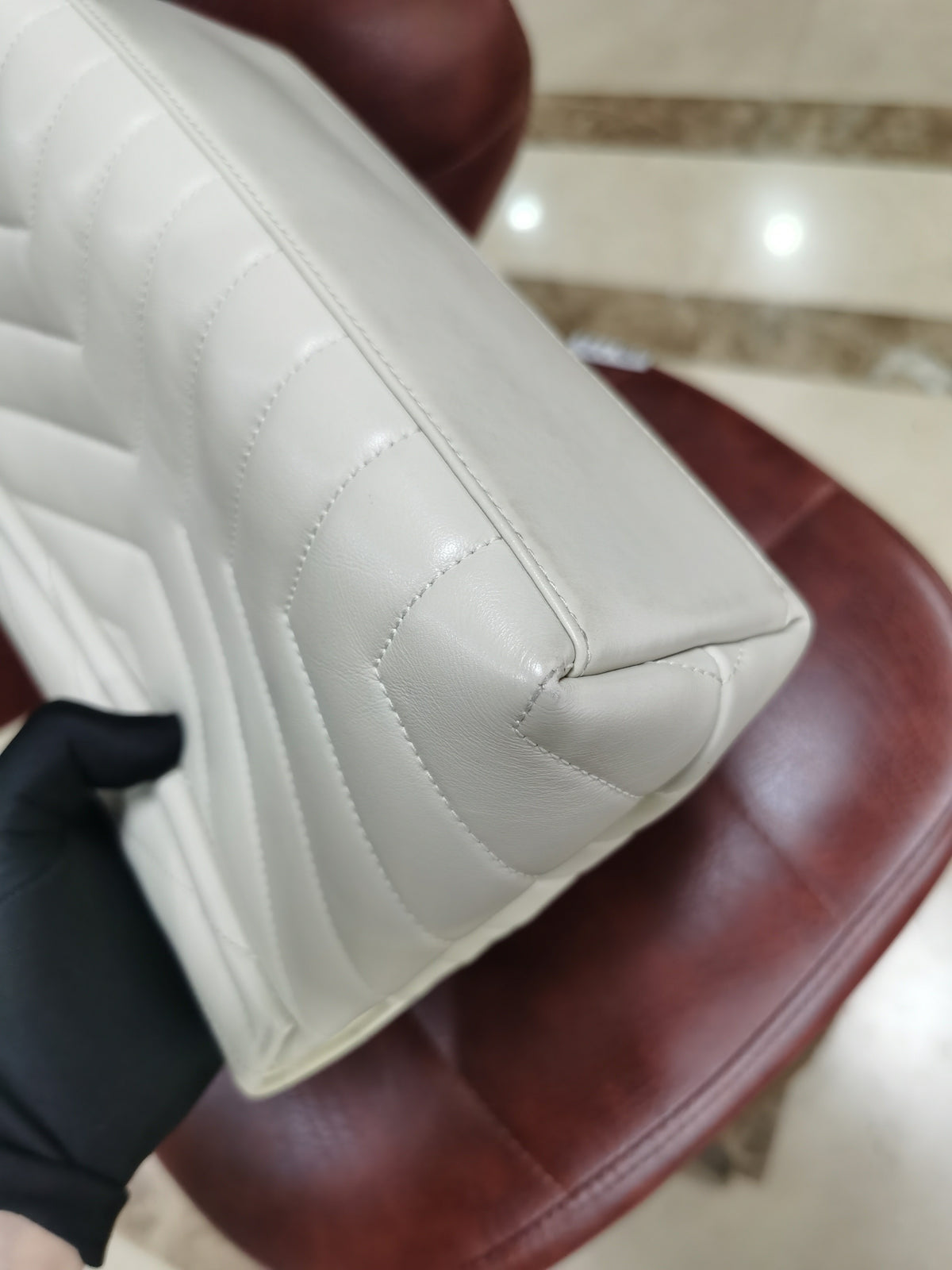 Saint Laurent - Loulou - Leather - White - (small)