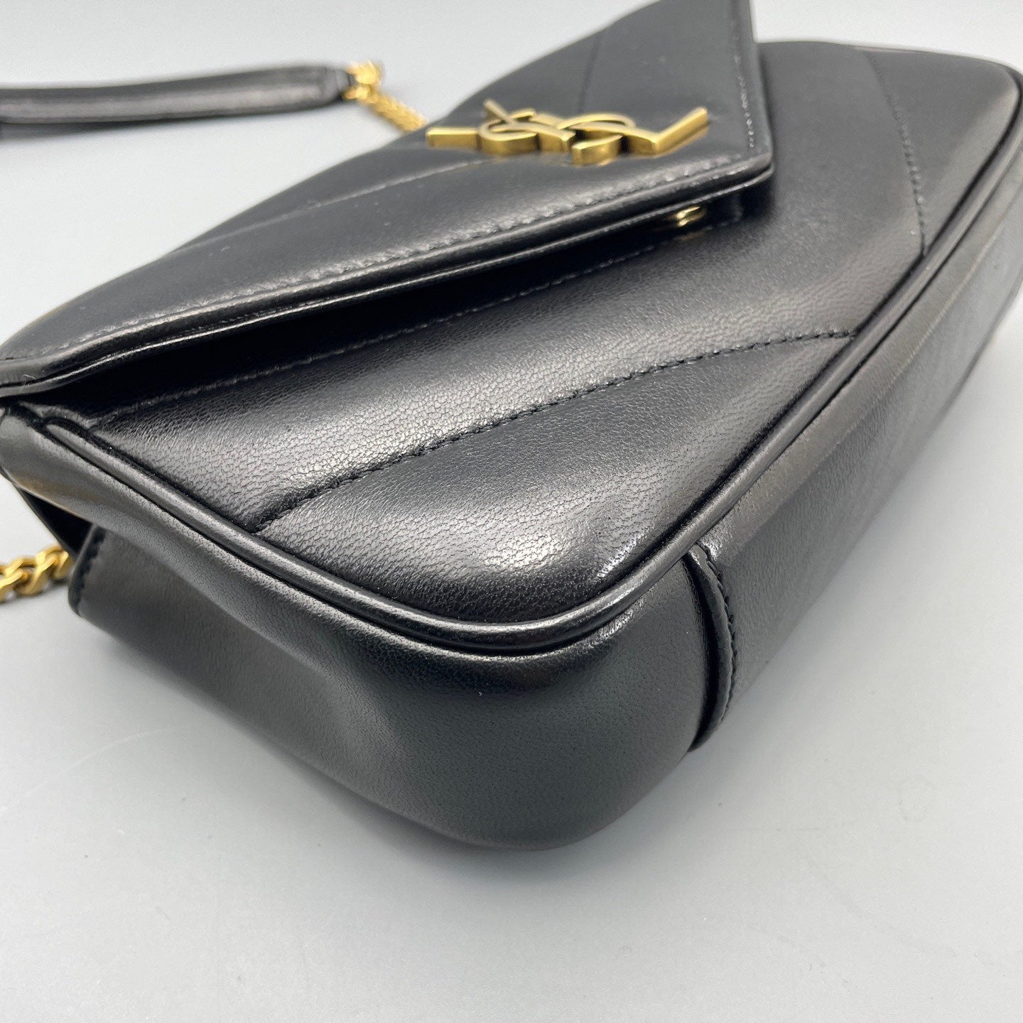 Saint Laurent - Loulou Mini Chain Bag - Leather - Black with Gold-Tone Hardware - (mini)