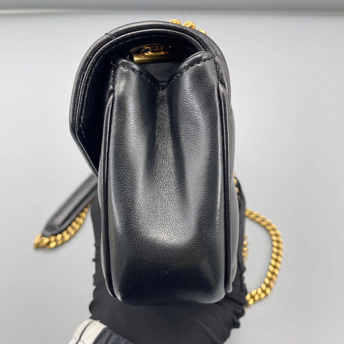 Saint Laurent - Loulou Mini Chain Bag - Leather - Black with Gold-Tone Hardware - (mini)