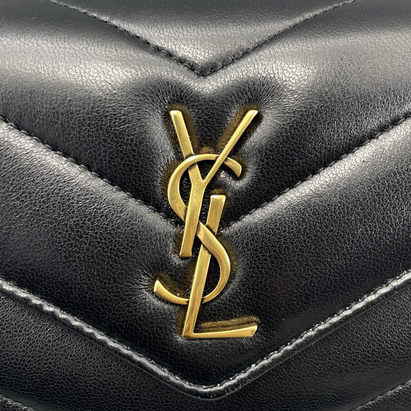 Saint Laurent - Loulou Mini Chain Bag - Leather - Black with Gold-Tone Hardware - (mini)